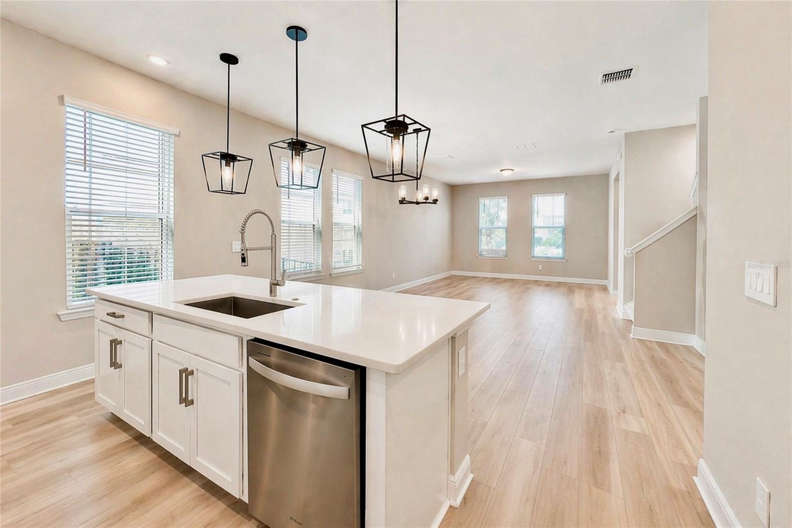 SILVERLEAF RESERVE/HAMLIN PH 2 - Residential Lease