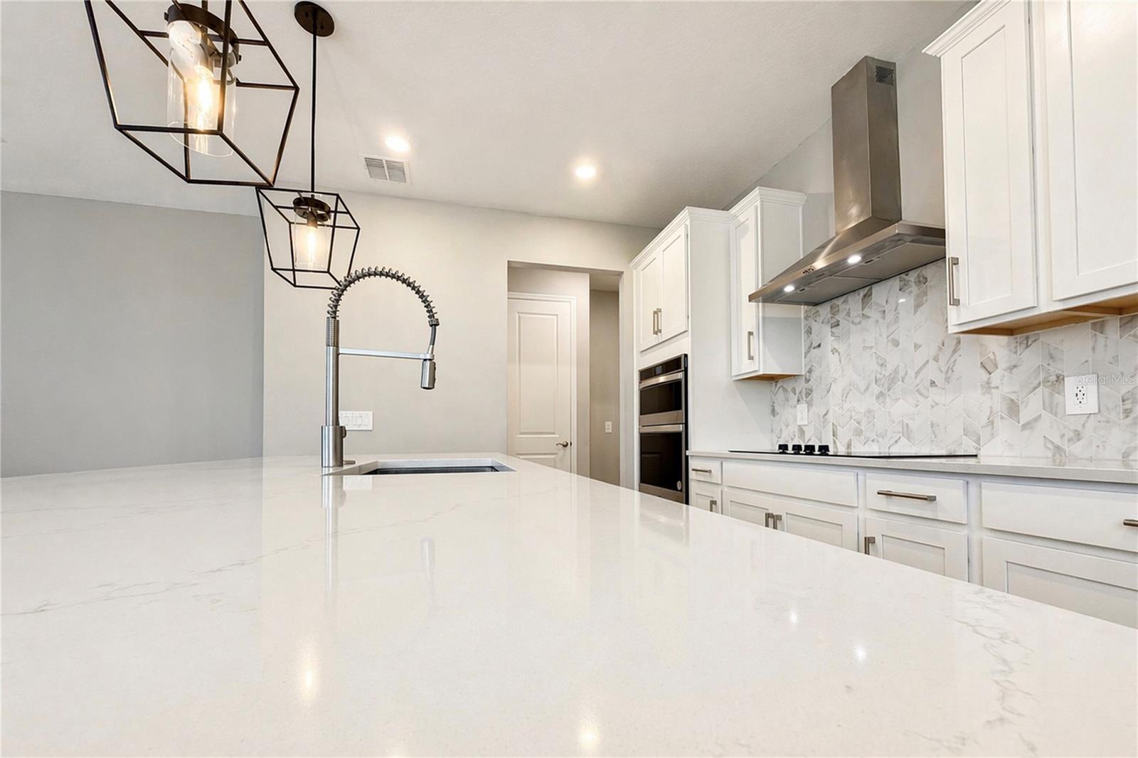 SILVERLEAF RESERVE/HAMLIN PH 2 - Residential Lease