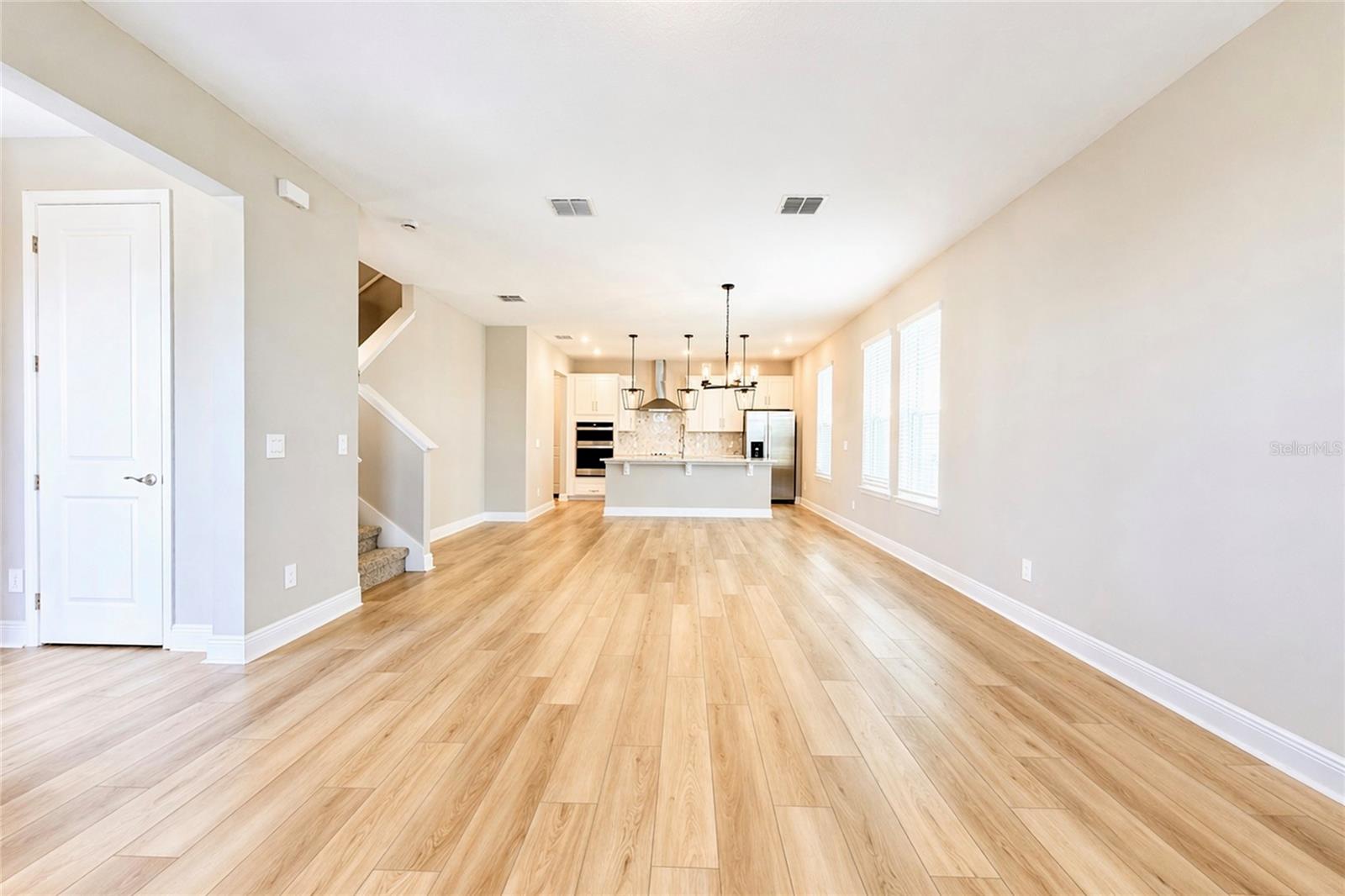 SILVERLEAF RESERVE/HAMLIN PH 2 - Residential Lease