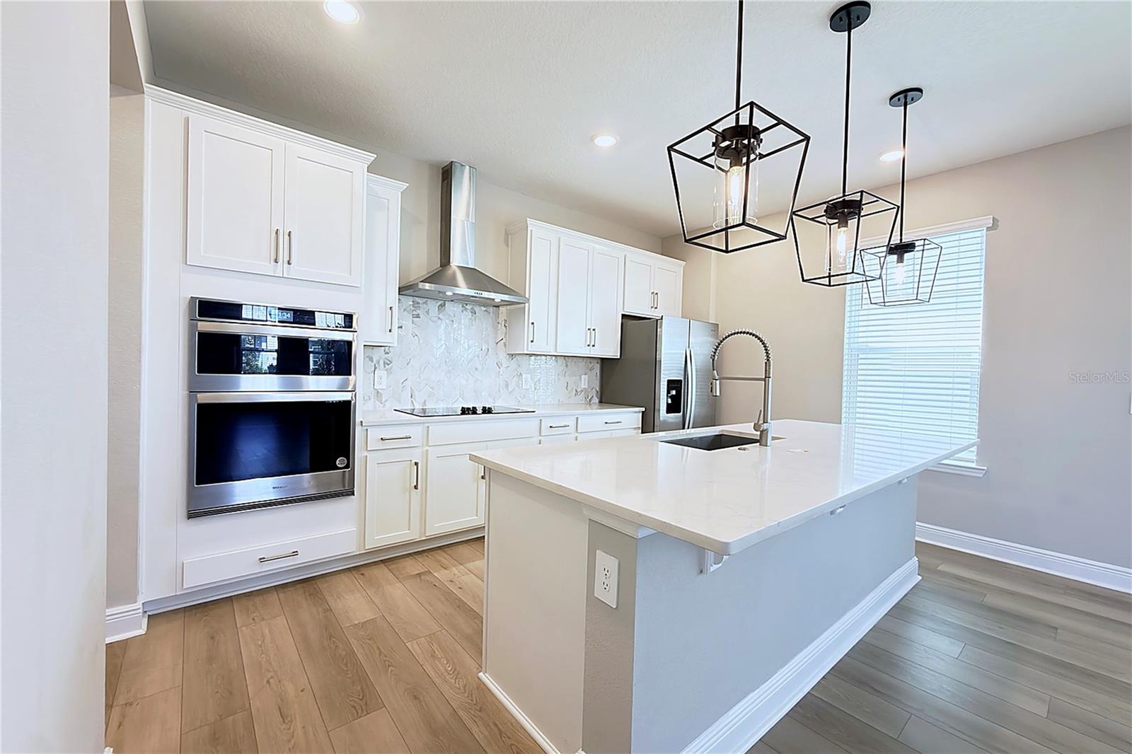 SILVERLEAF RESERVE/HAMLIN PH 2 - Residential Lease