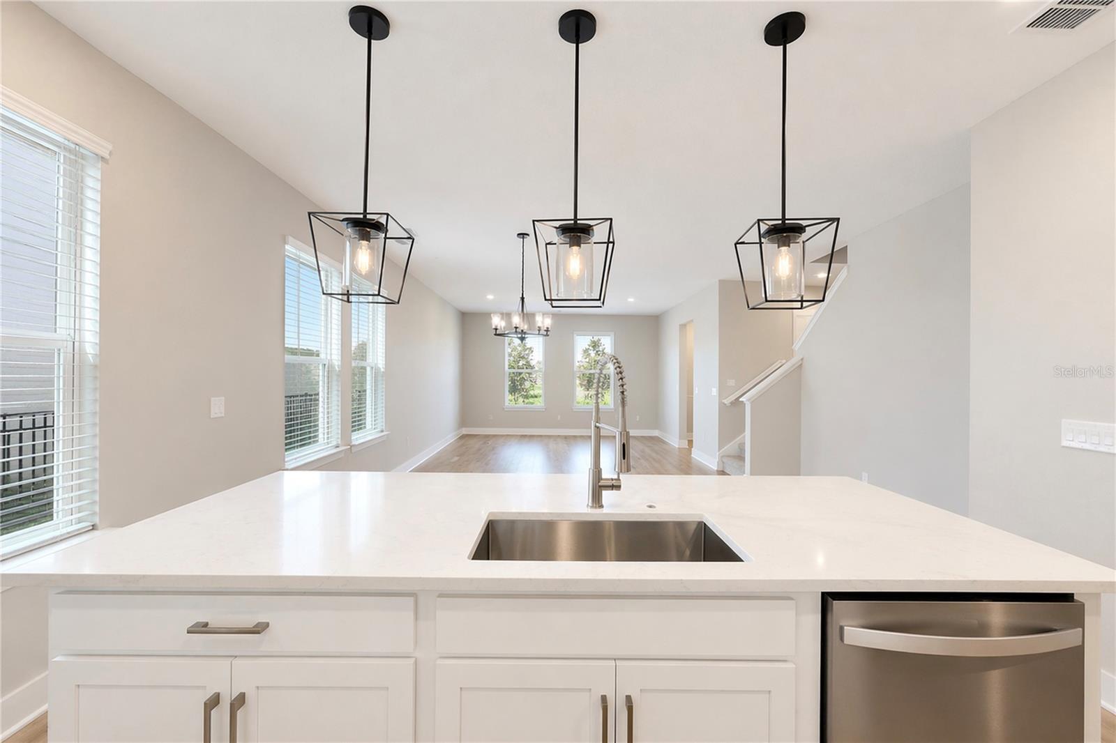 SILVERLEAF RESERVE/HAMLIN PH 2 - Residential Lease