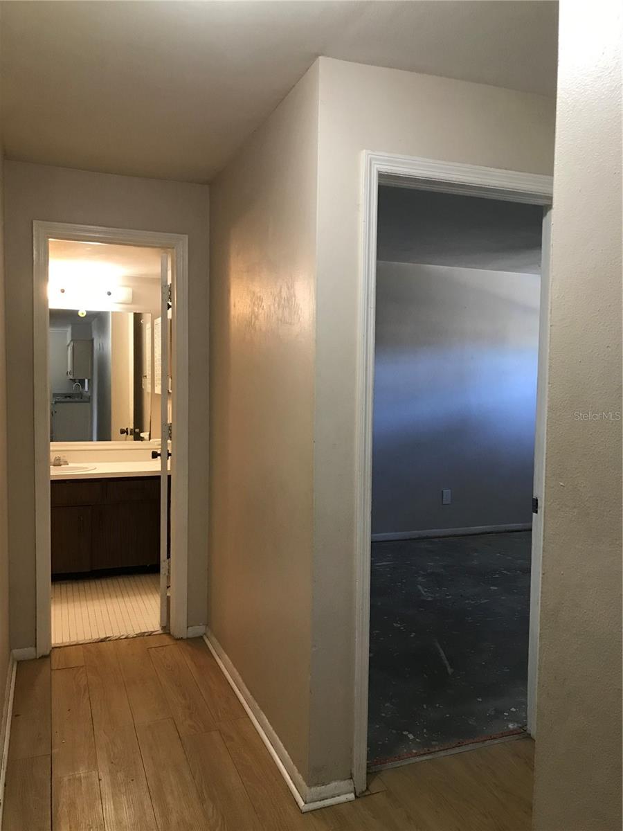 SUNSET LAKE ESTATES - Residential