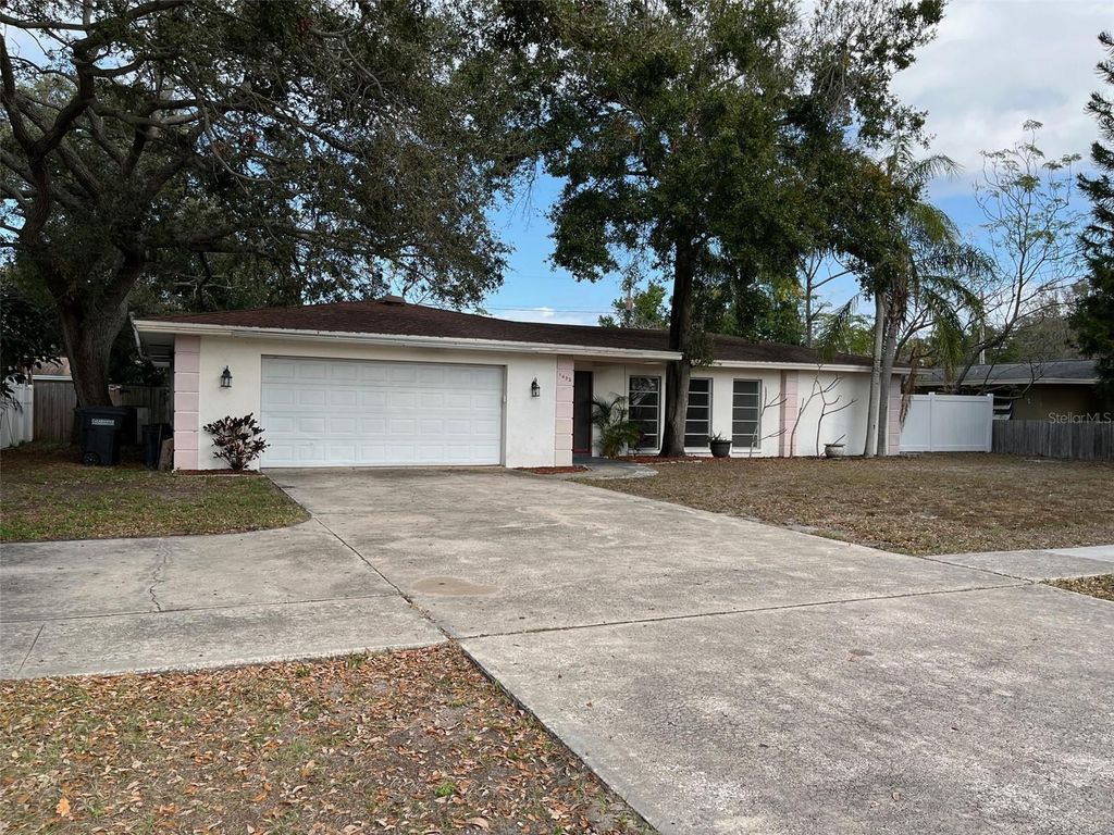 Photo of 1652 Sunset Point Road, Clearwater, FL 33755 (MLS # TB8462409)