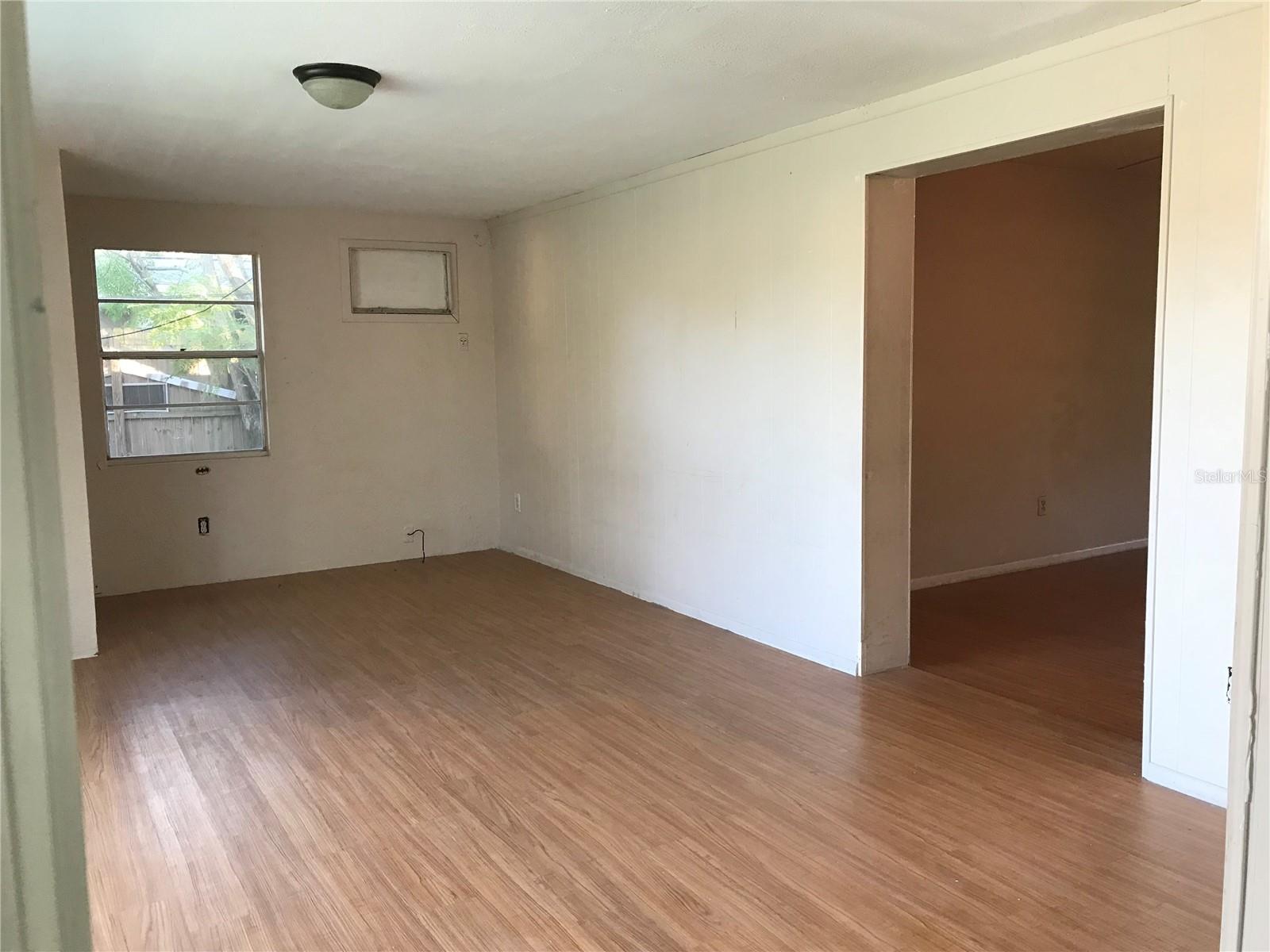 SUNSET LAKE ESTATES - Residential