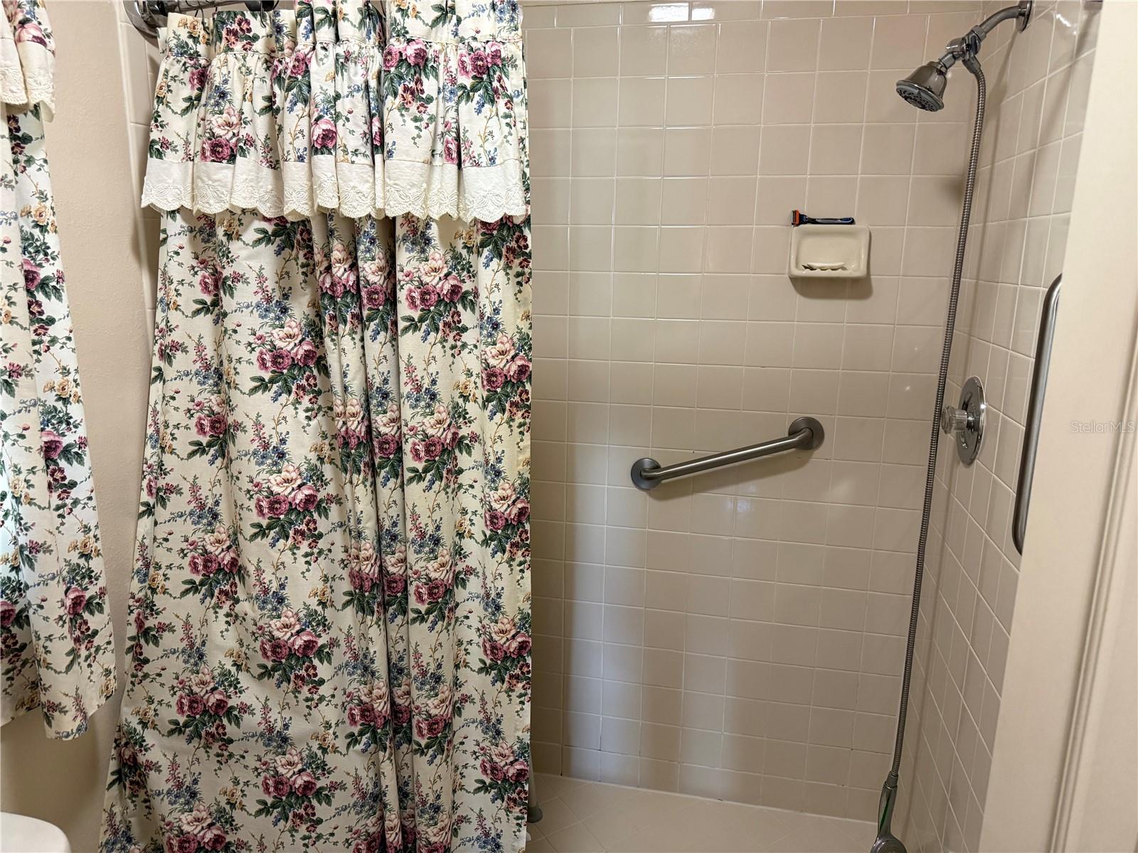 TANGLEWOOD VILLAGE - Residential