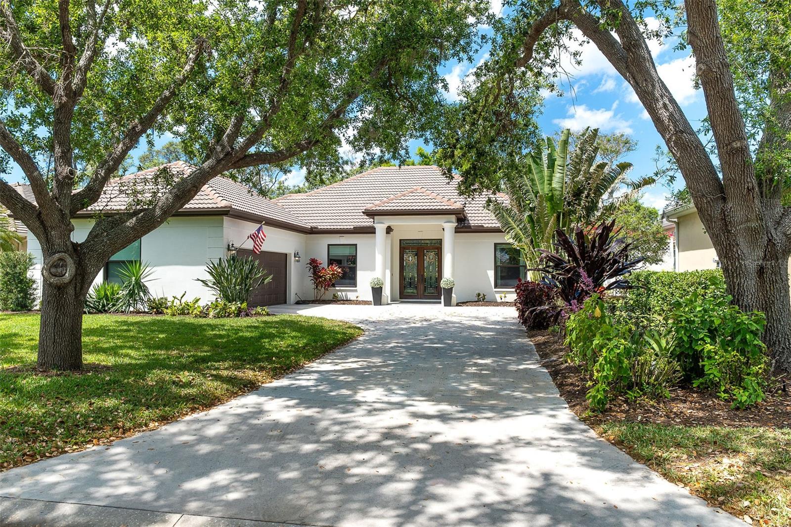 5 SAINT JOHN BOULEVARD