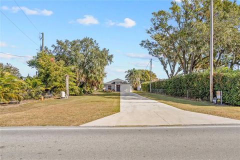 A home in WINTER HAVEN