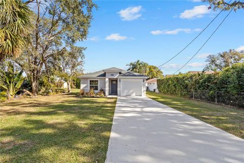 A home in WINTER HAVEN