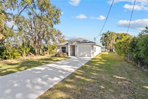 A home in WINTER HAVEN