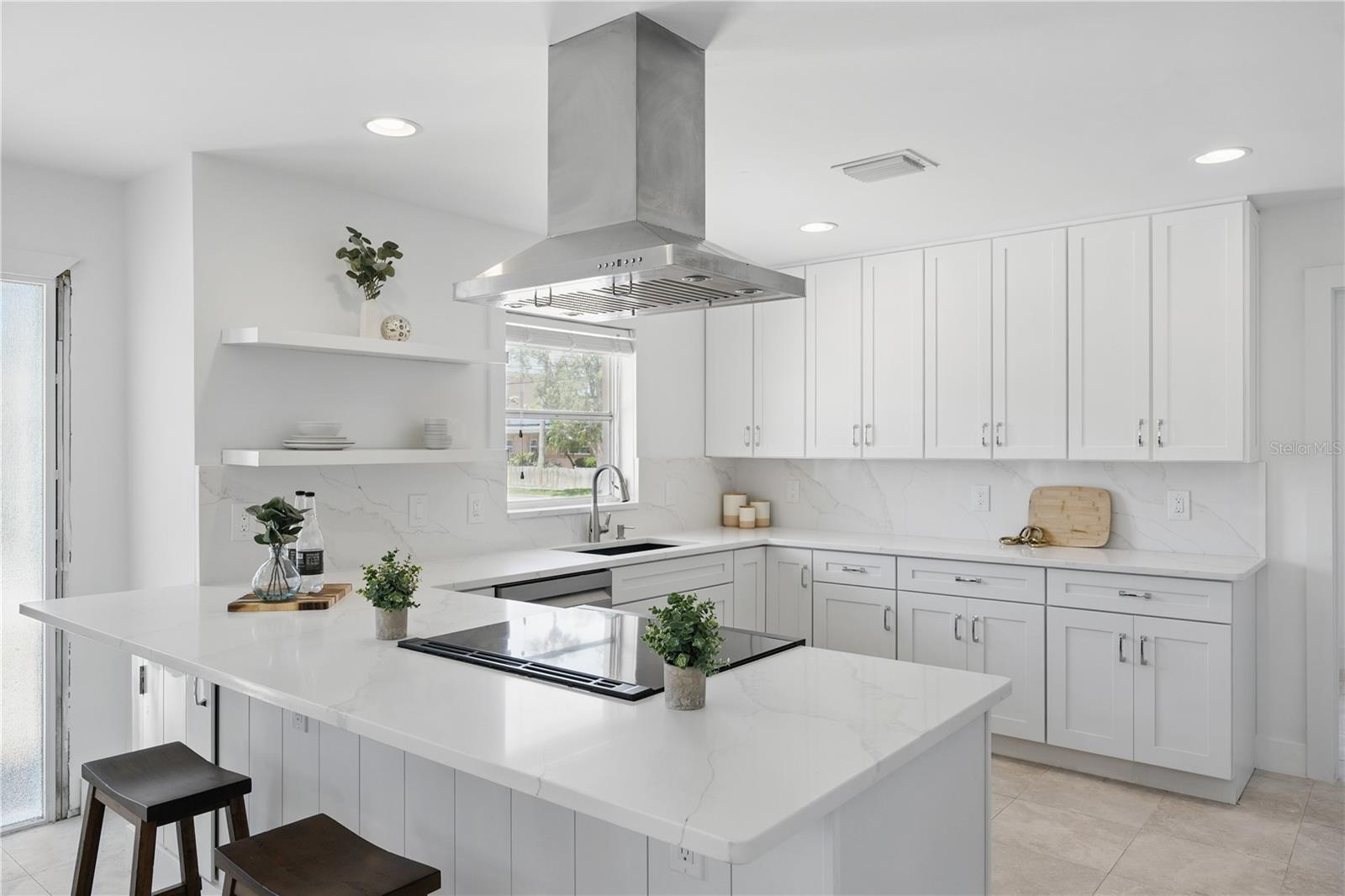 DON CE-SAR PLACE - Residential Lease