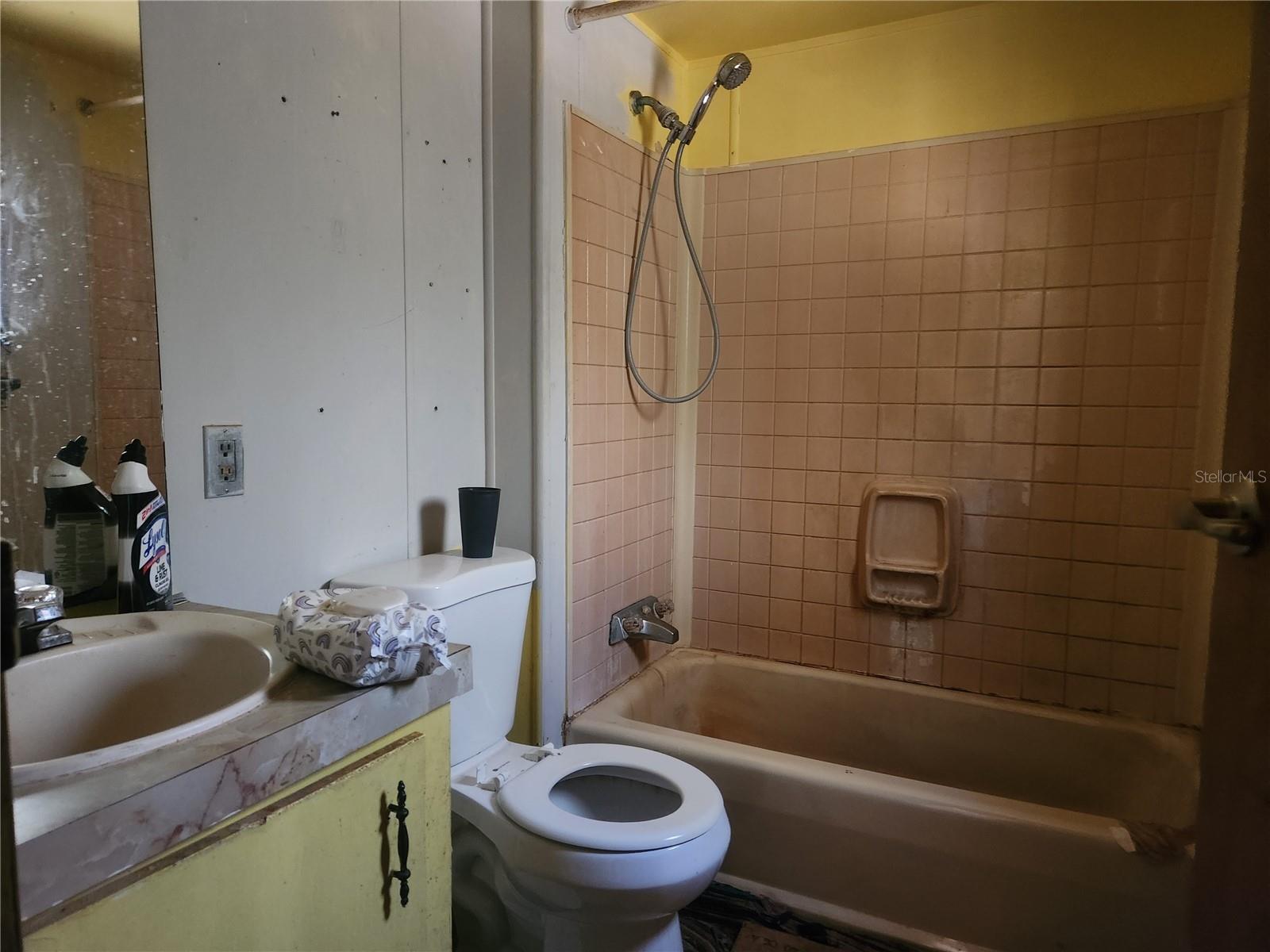 HALF MOON - Residential