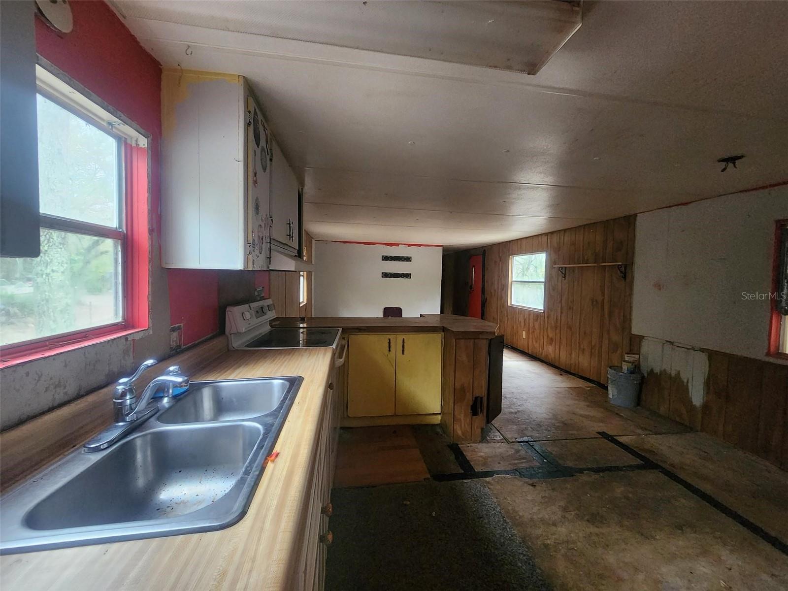 HALF MOON - Residential