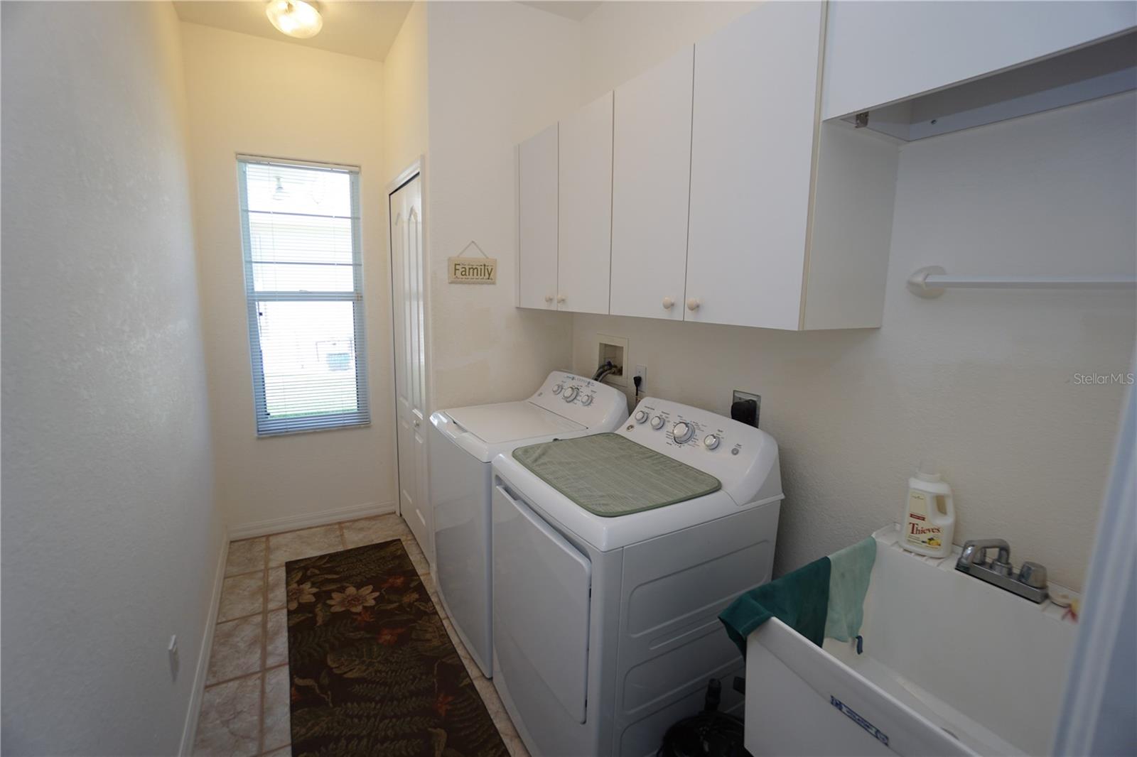 KINGS CROSSING - Residential