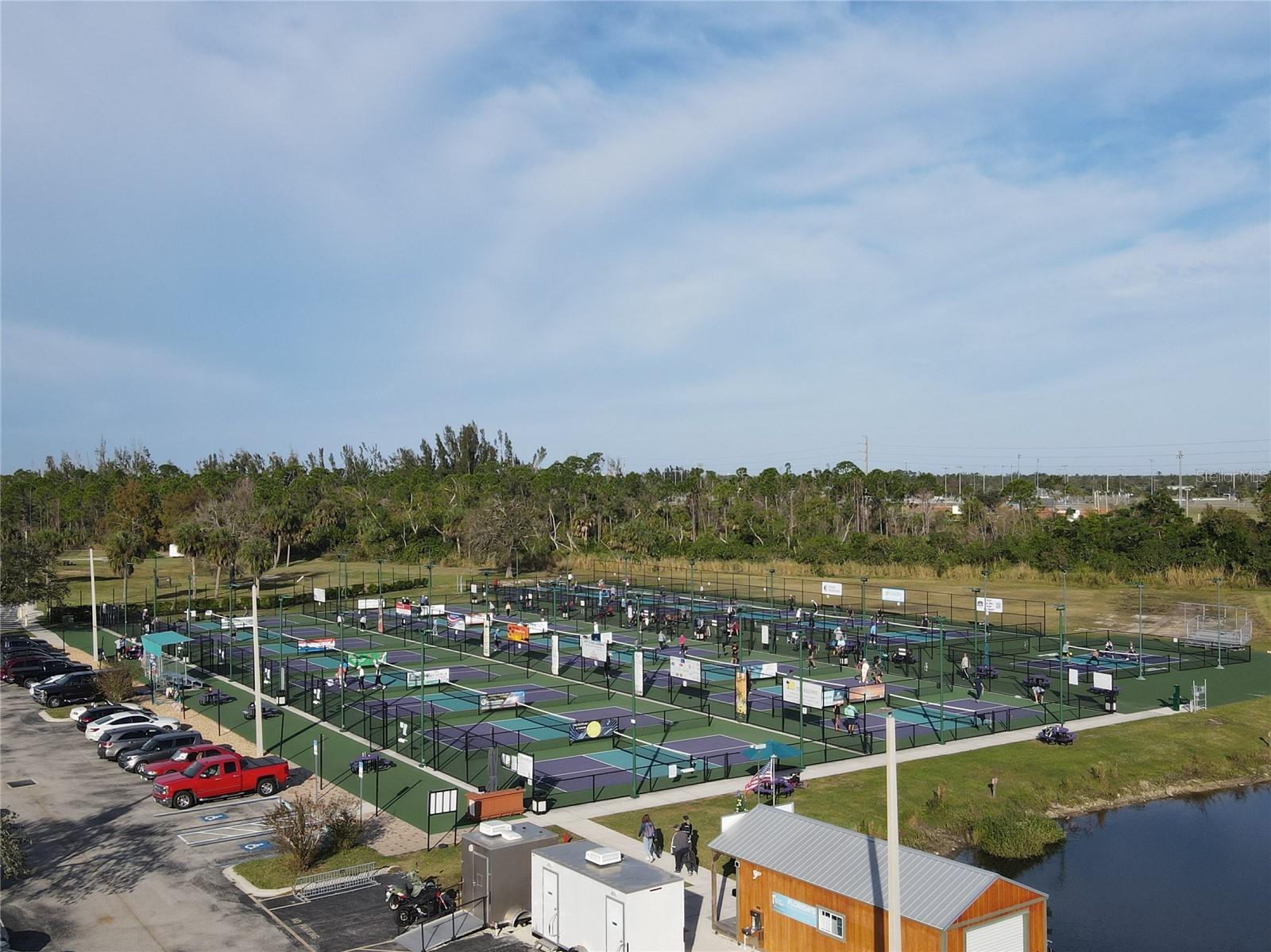 KINGS CROSSING - Residential