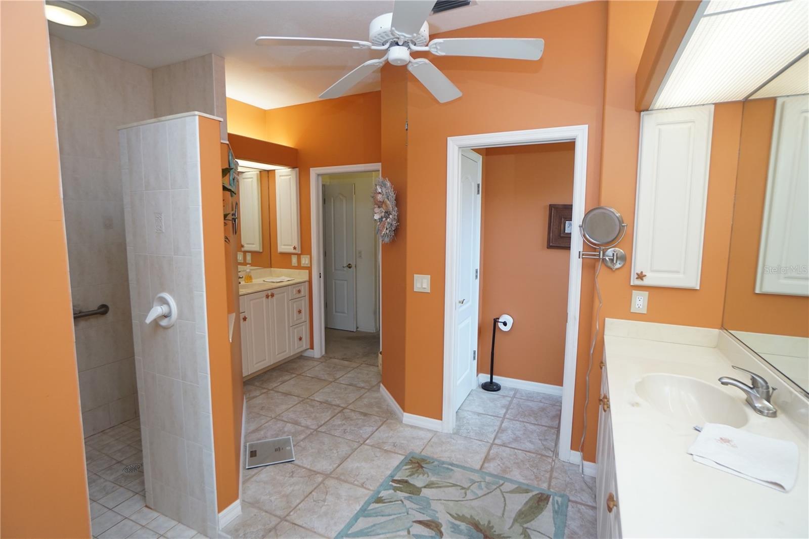 KINGS CROSSING - Residential