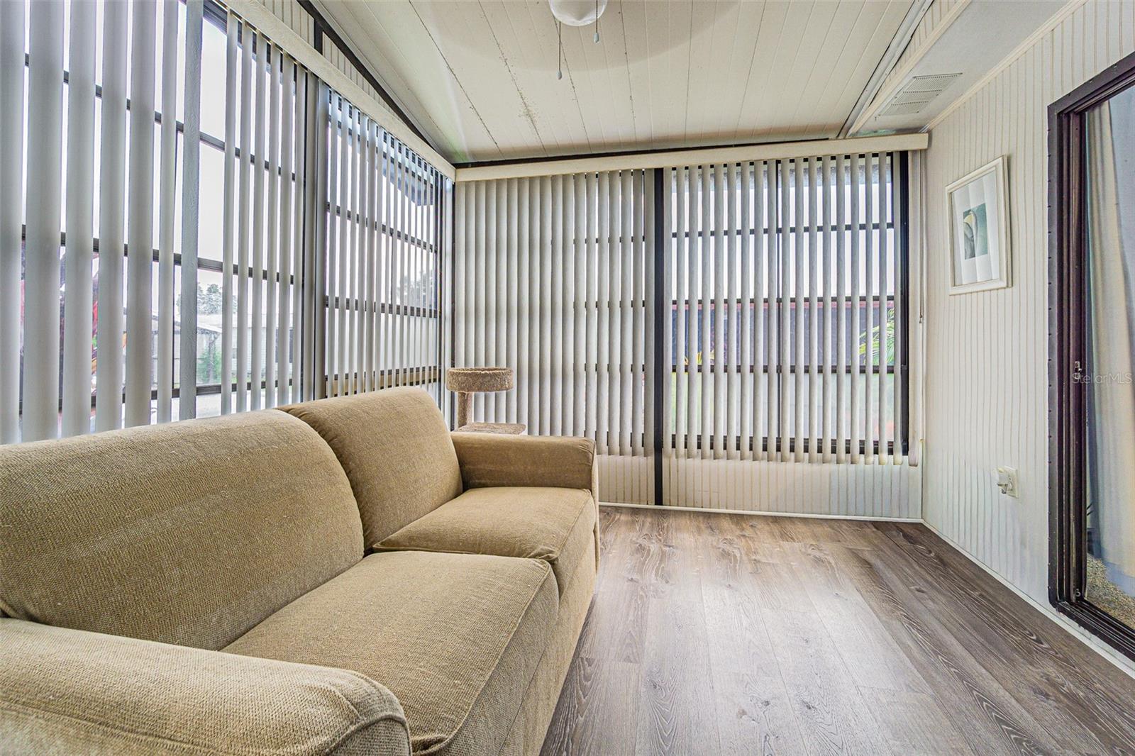 TIMBER LAKE ESTATES - Residential