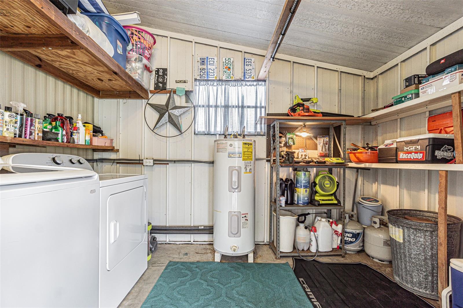 TIMBER LAKE ESTATES - Residential