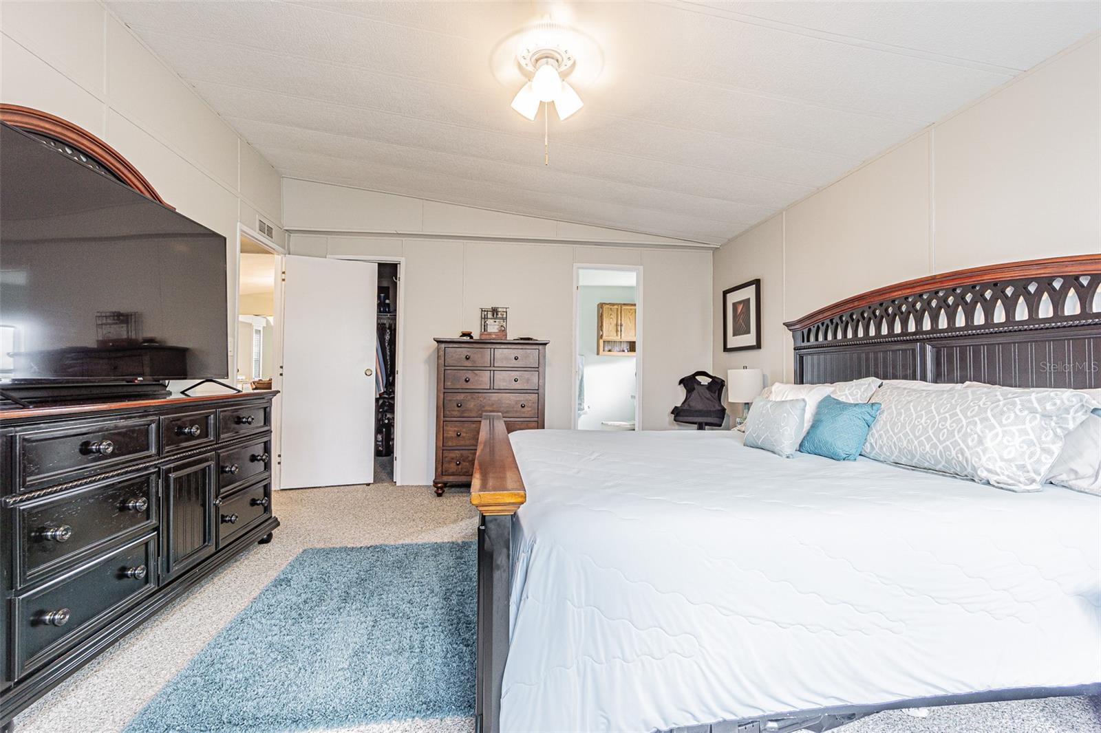 TIMBER LAKE ESTATES - Residential