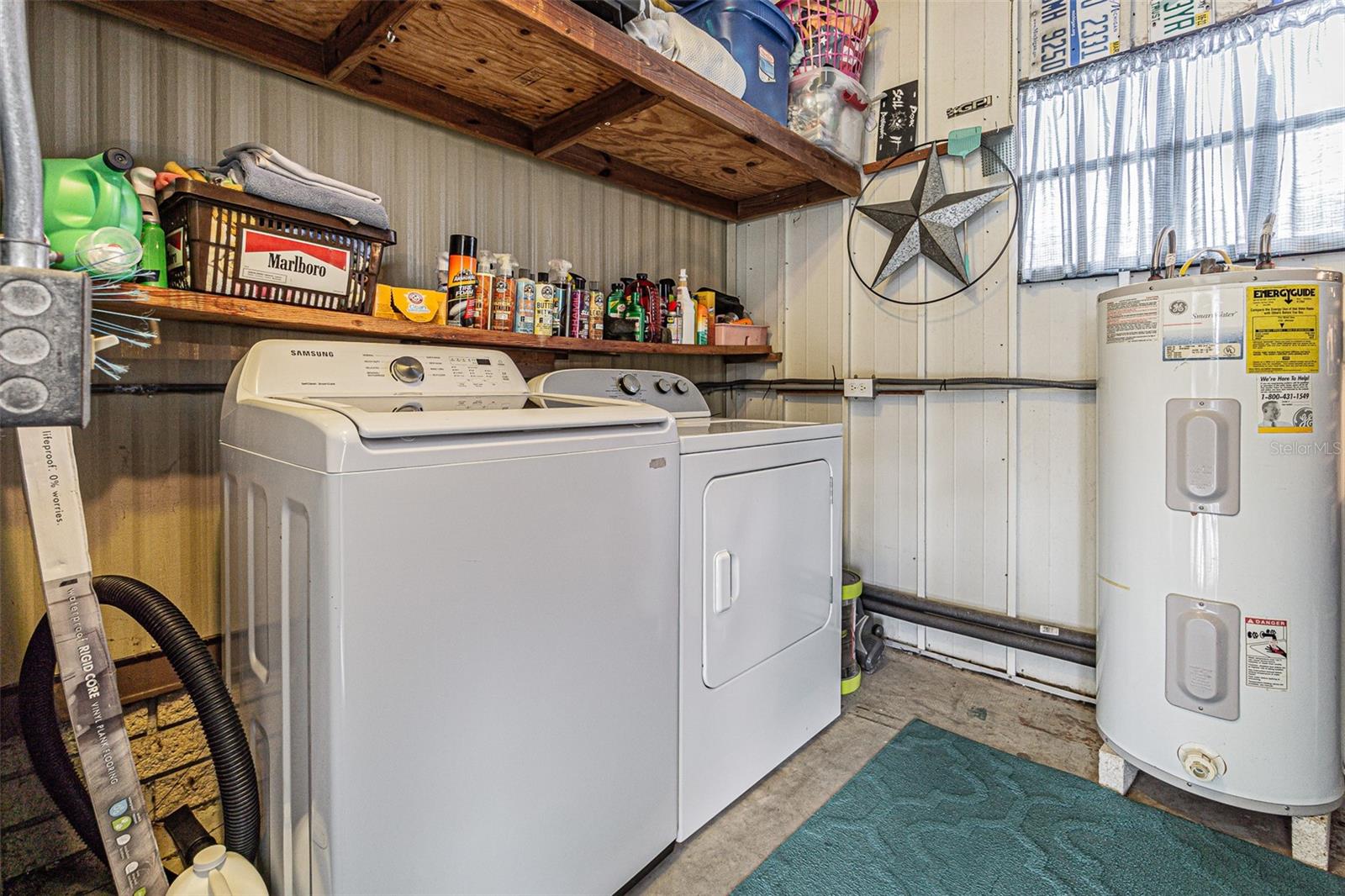 TIMBER LAKE ESTATES - Residential