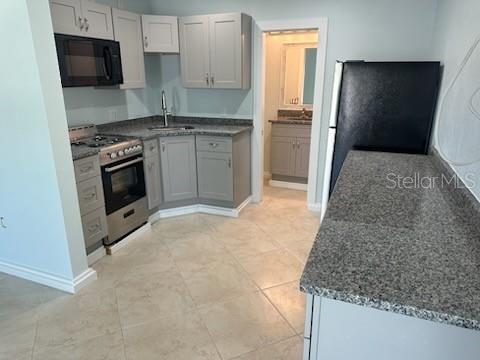 SUNSET BEACH - Residential Lease