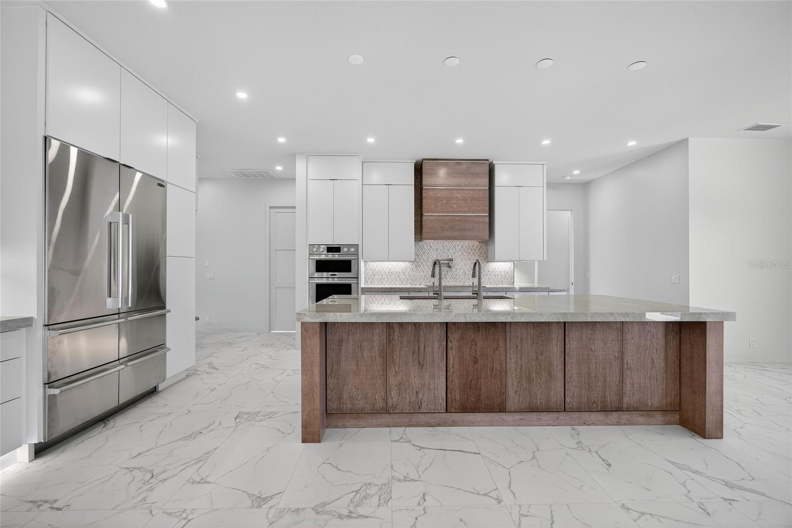 PUNTA GORDA ISLES SEC 06 - Residential