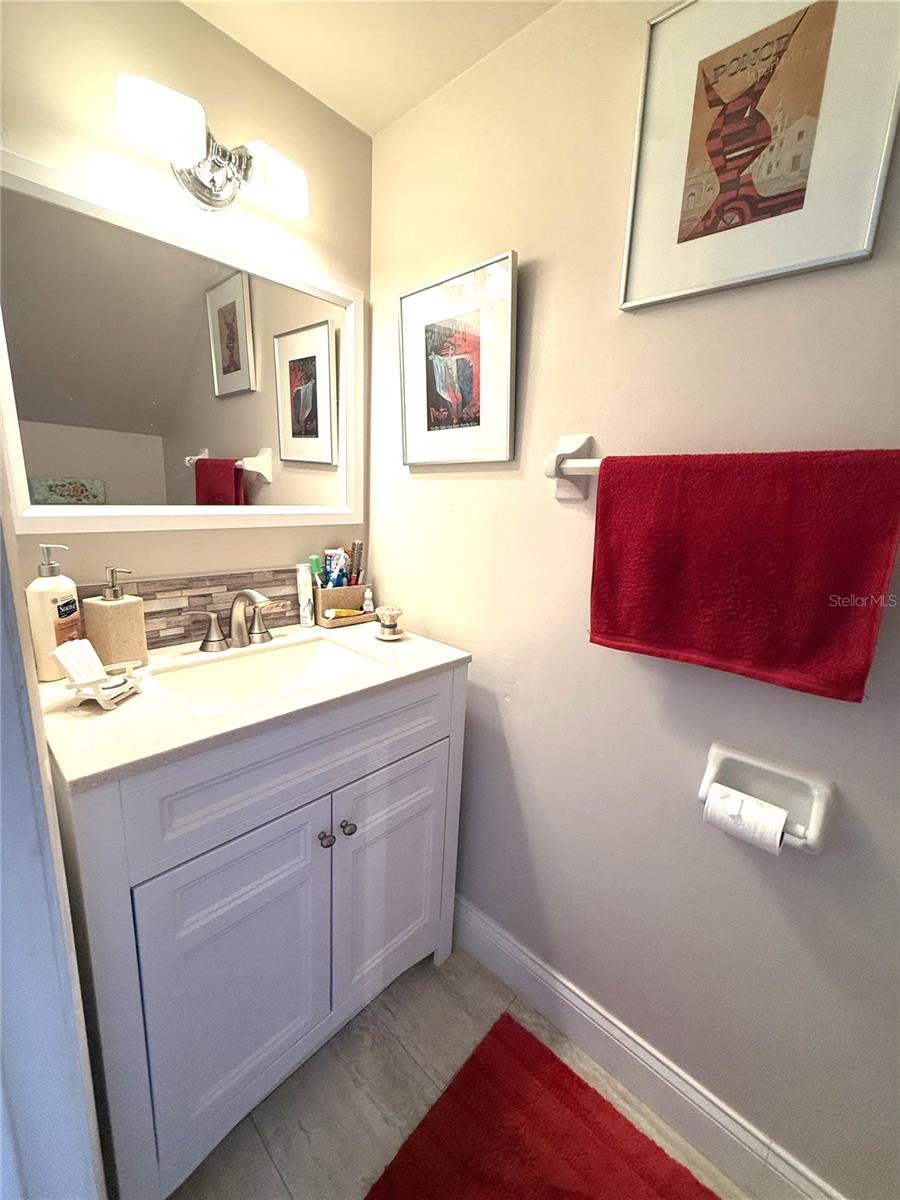 SLEEPY HARBOUR APTS CONDO - Residential