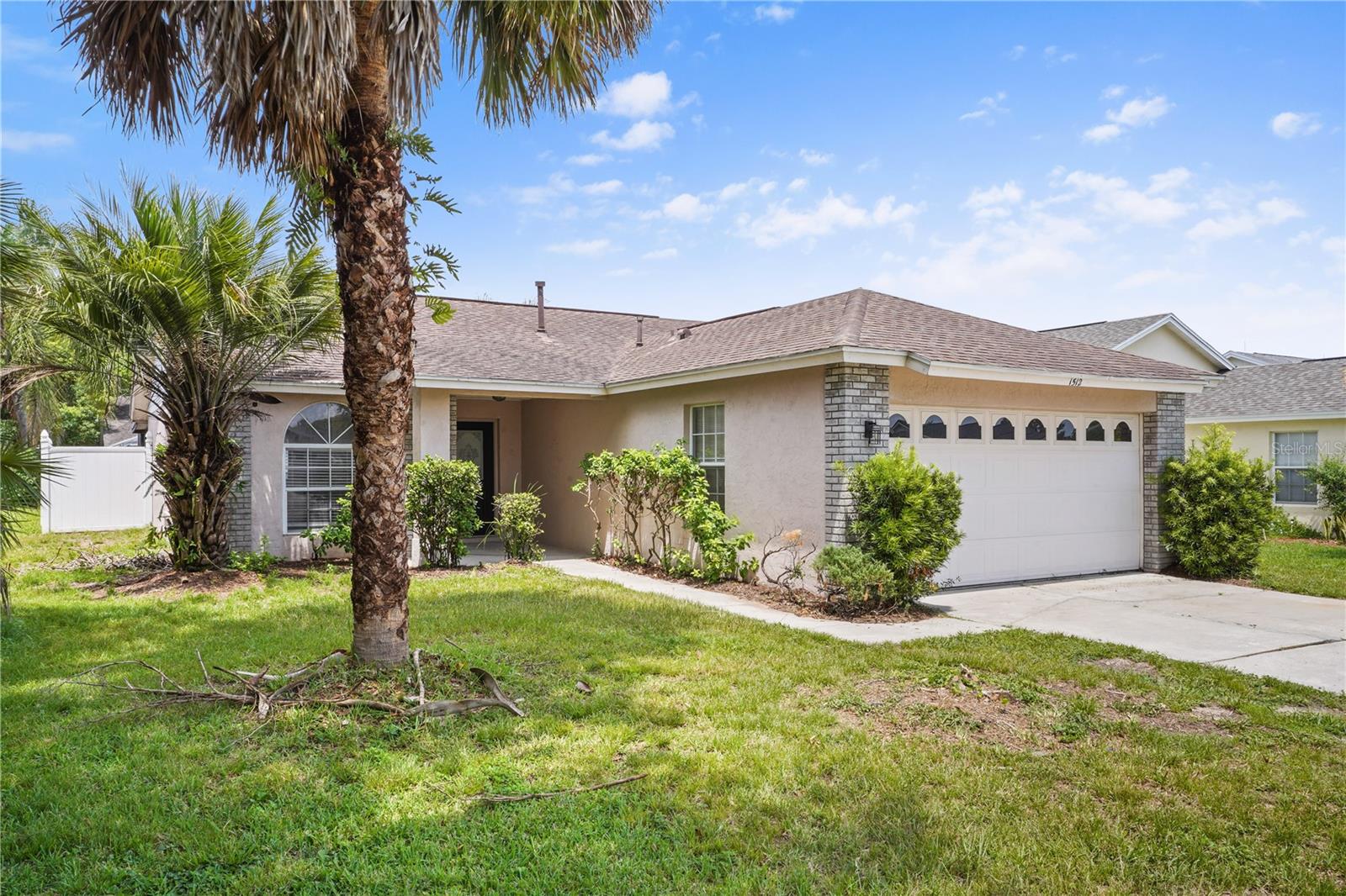 1512 OAK HILL TRAIL
