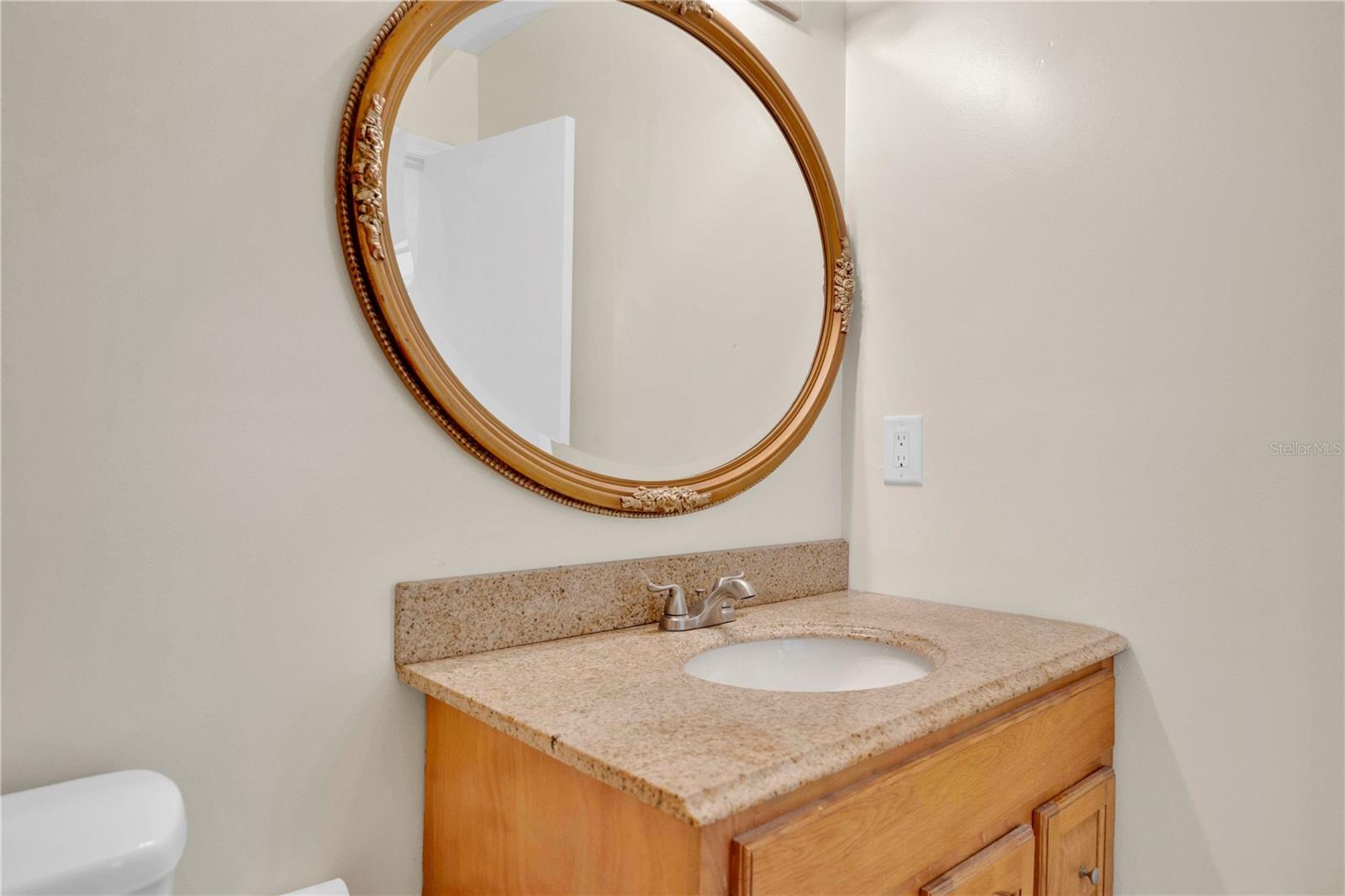CLUBHOUSE ESTATES - Residential
