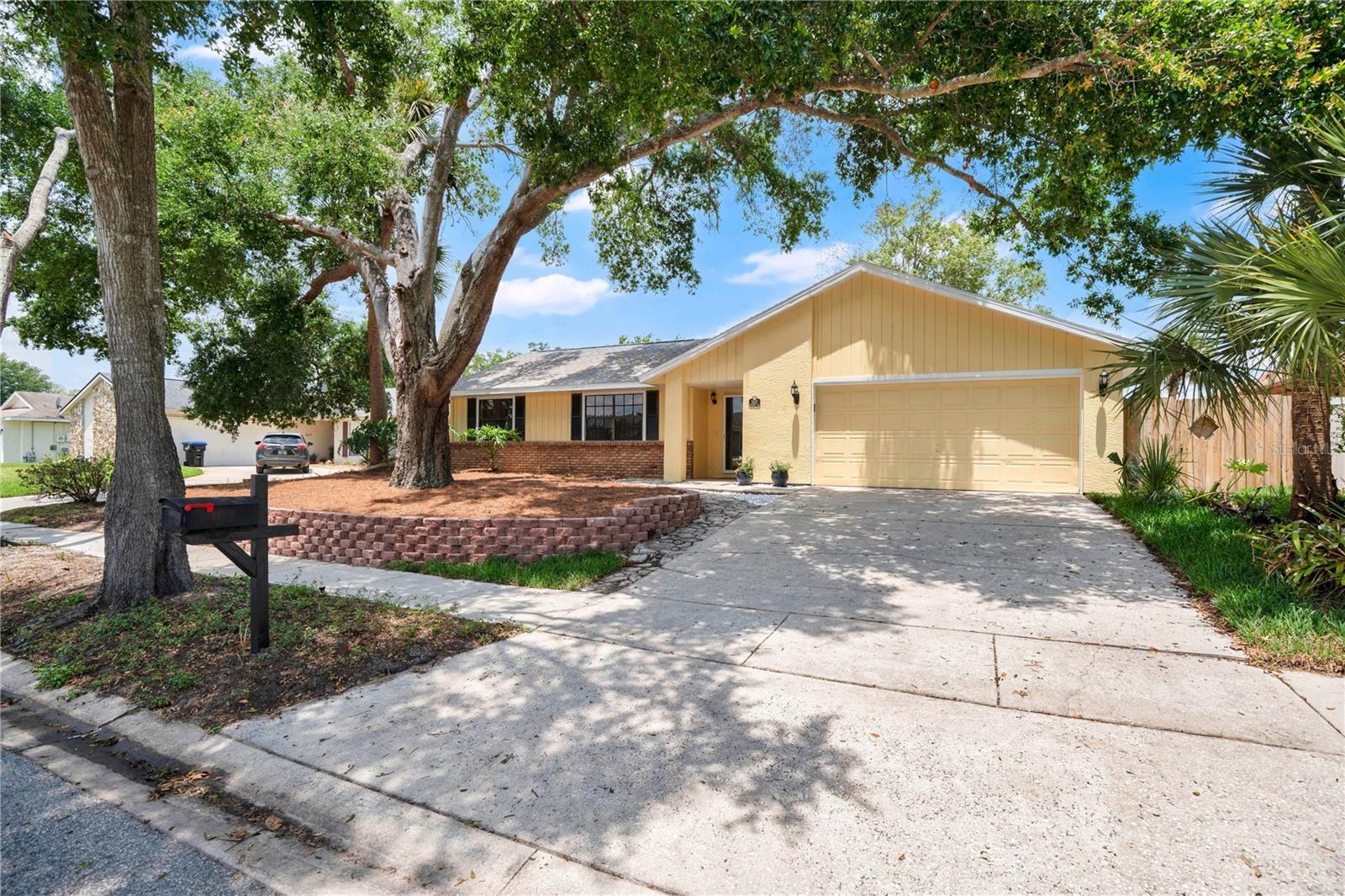 CLUBHOUSE ESTATES - Residential