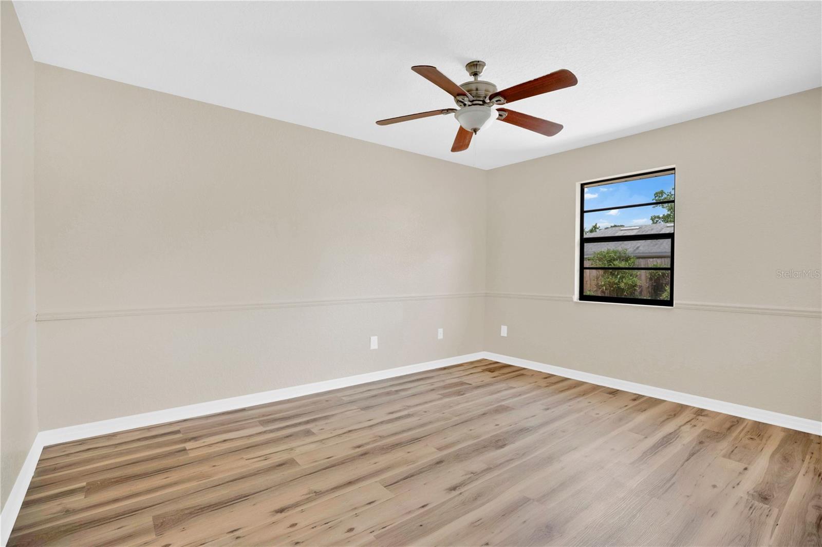 CLUBHOUSE ESTATES - Residential
