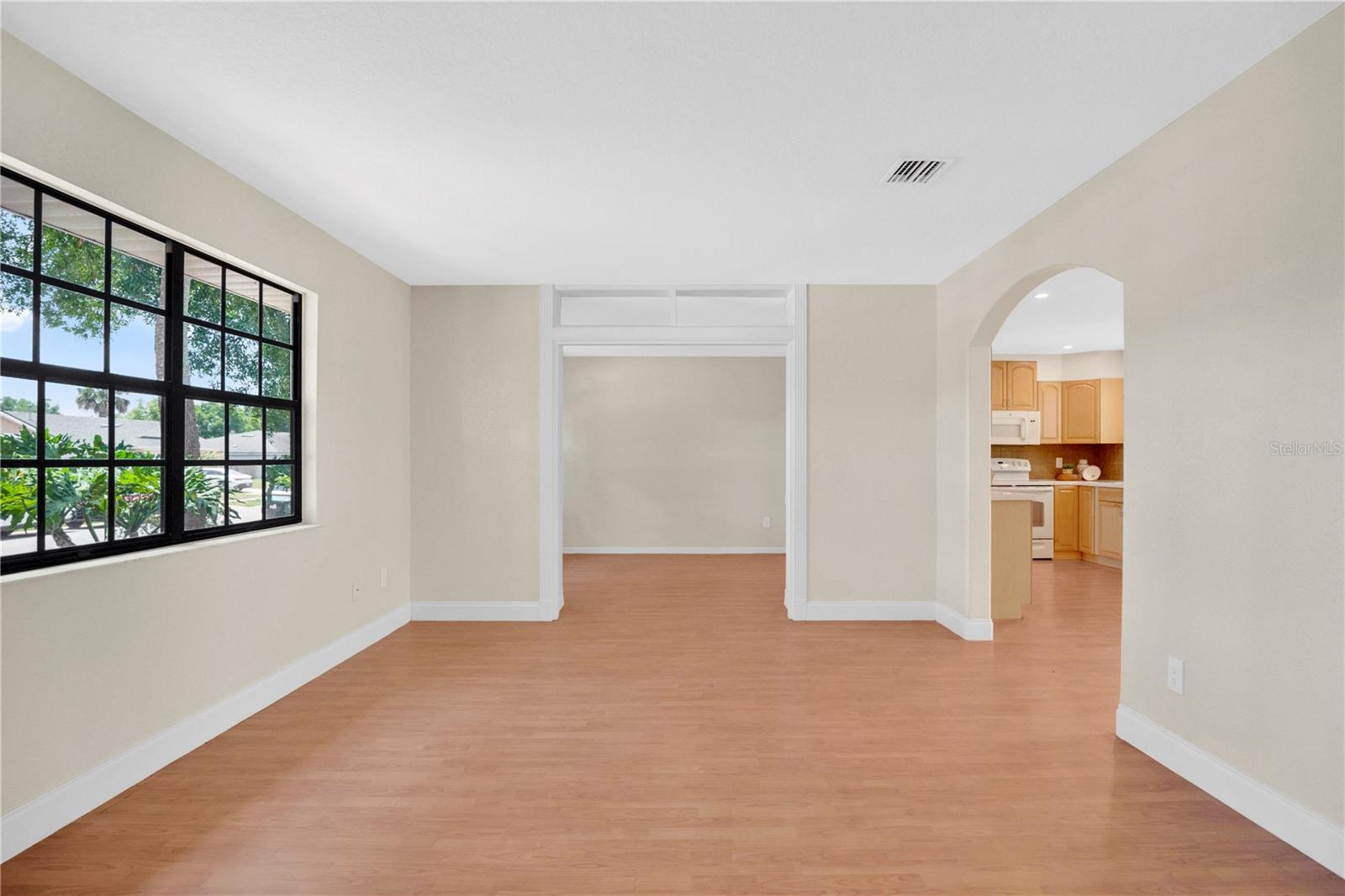 CLUBHOUSE ESTATES - Residential