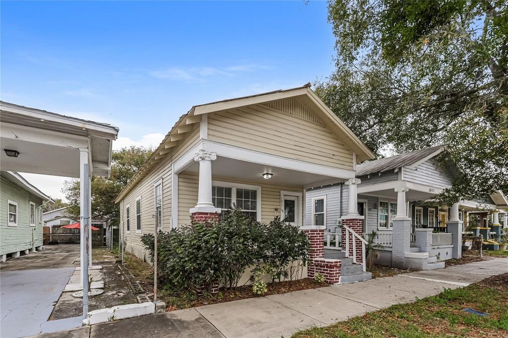 Photo of 1011 E 15th Avenue, Tampa, FL 33605 (MLS # TB8470646)