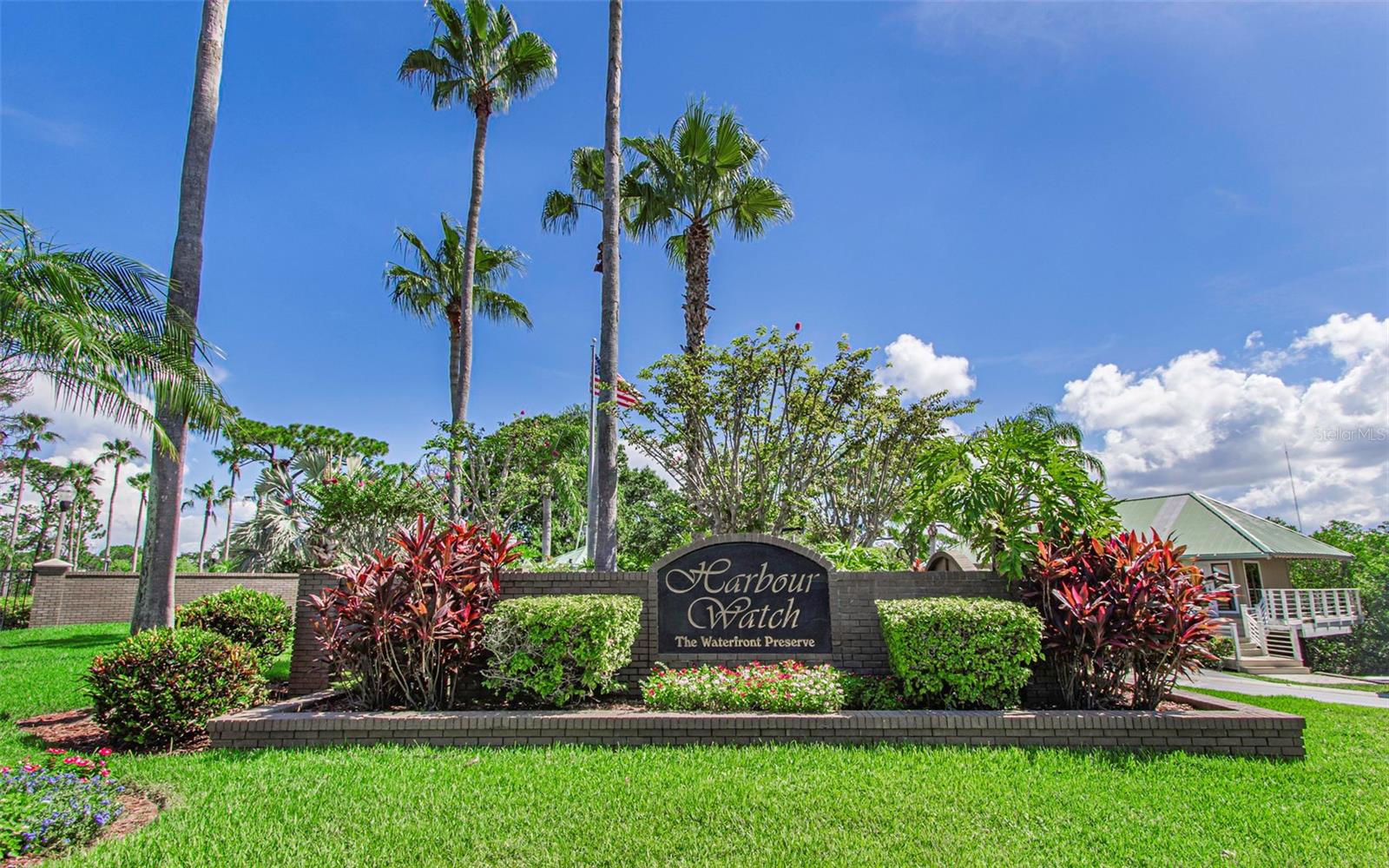 N POINTE ALEXIS DRIVE