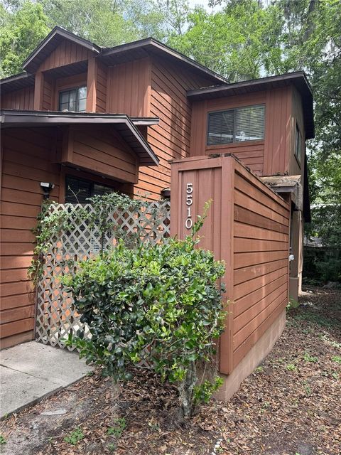 Photo of 5510 SW 8th Place, Gainesville, FL 32607 (MLS # GC540785)