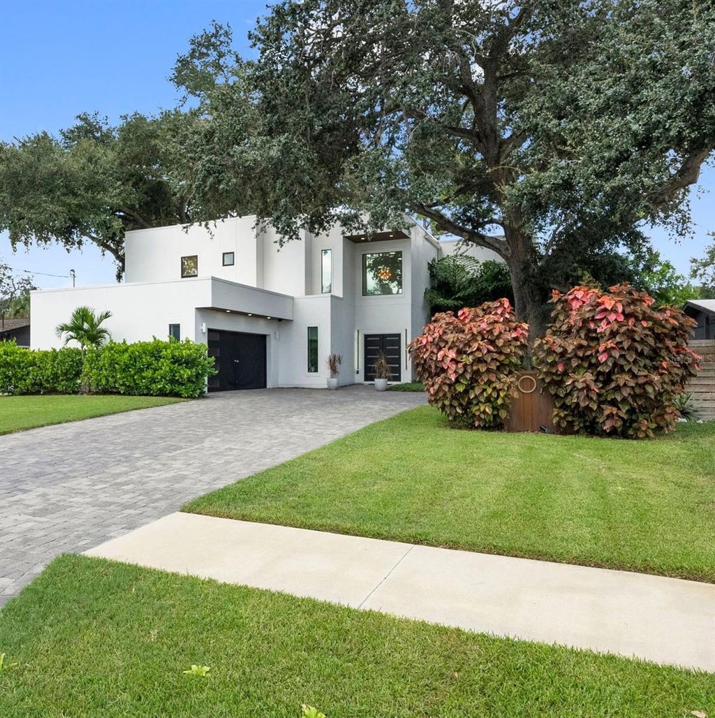 Photo of 4507 W Price Avenue, Tampa, FL 33611 (MLS # TB8552281)
