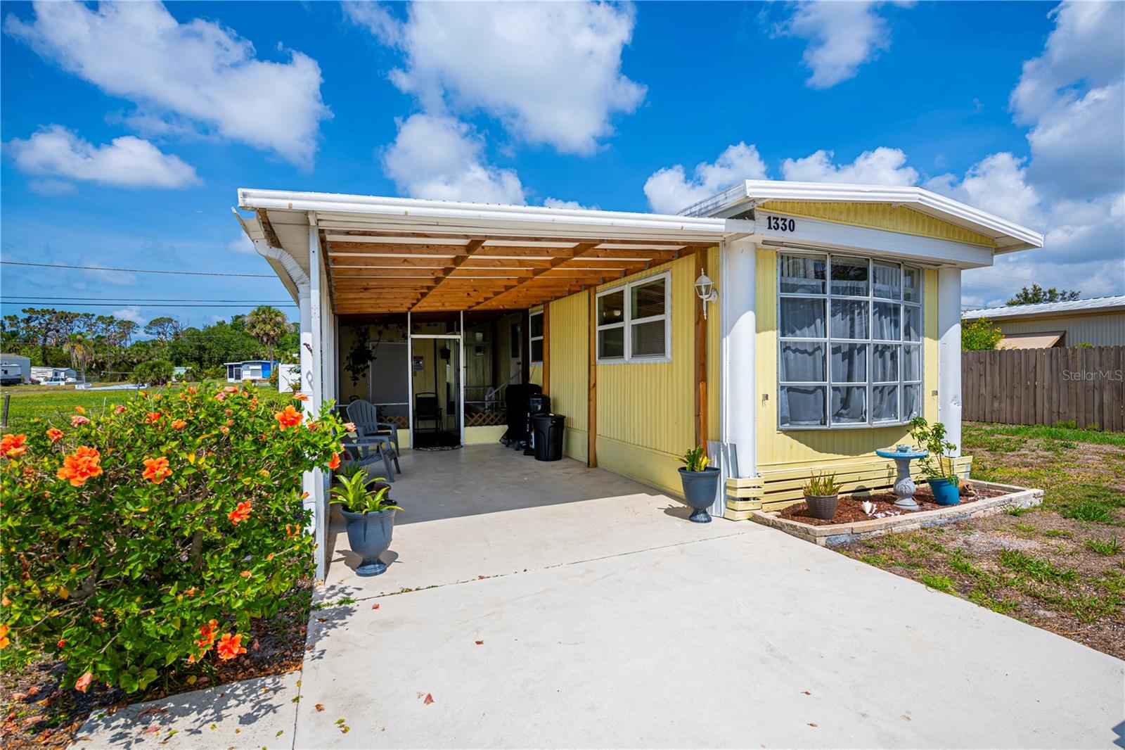 HOLIDAY MOB ESTATES 1ST ADD - Residential
