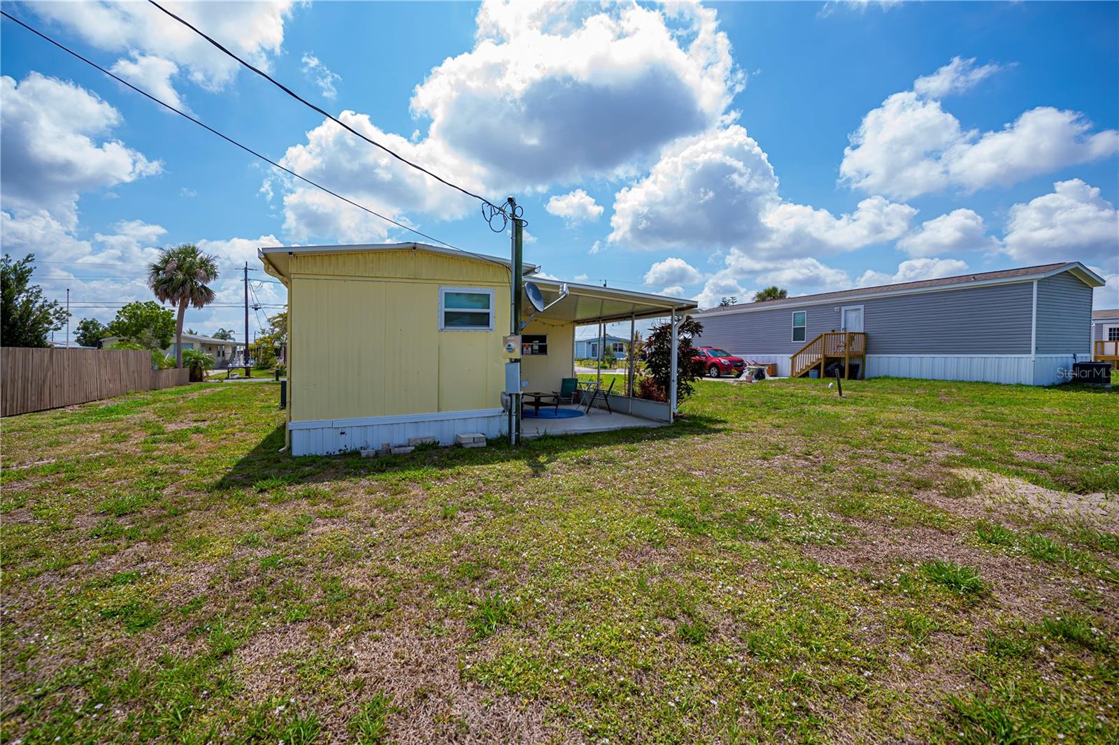 HOLIDAY MOB ESTATES 1ST ADD - Residential
