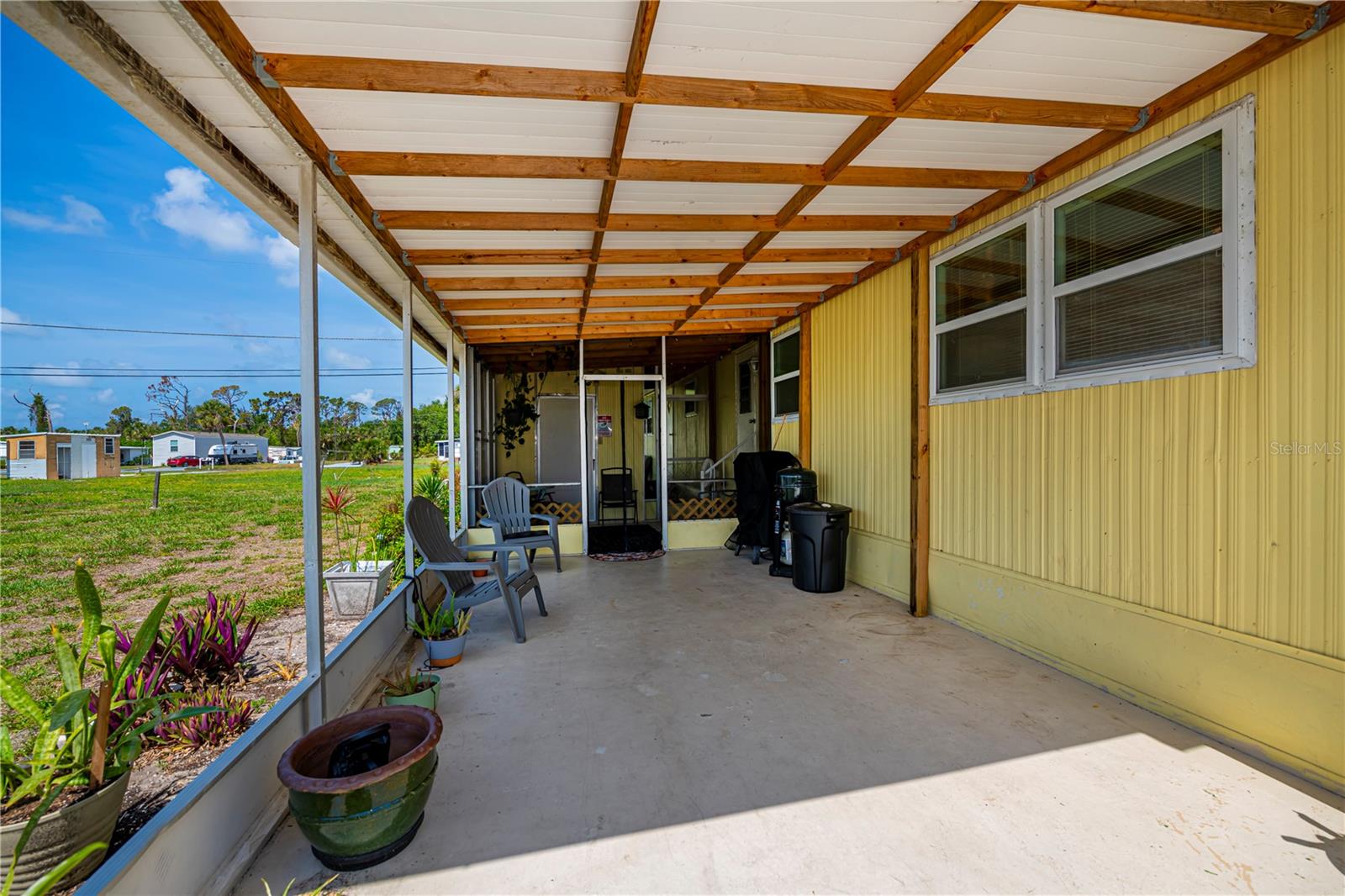 HOLIDAY MOB ESTATES 1ST ADD - Residential