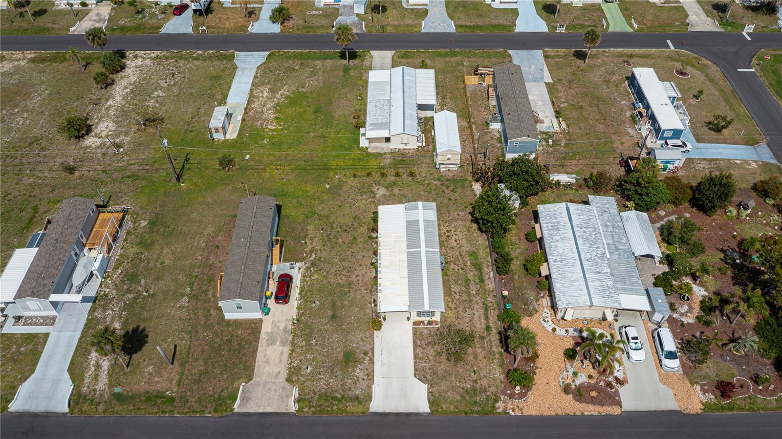 HOLIDAY MOB ESTATES 1ST ADD - Residential