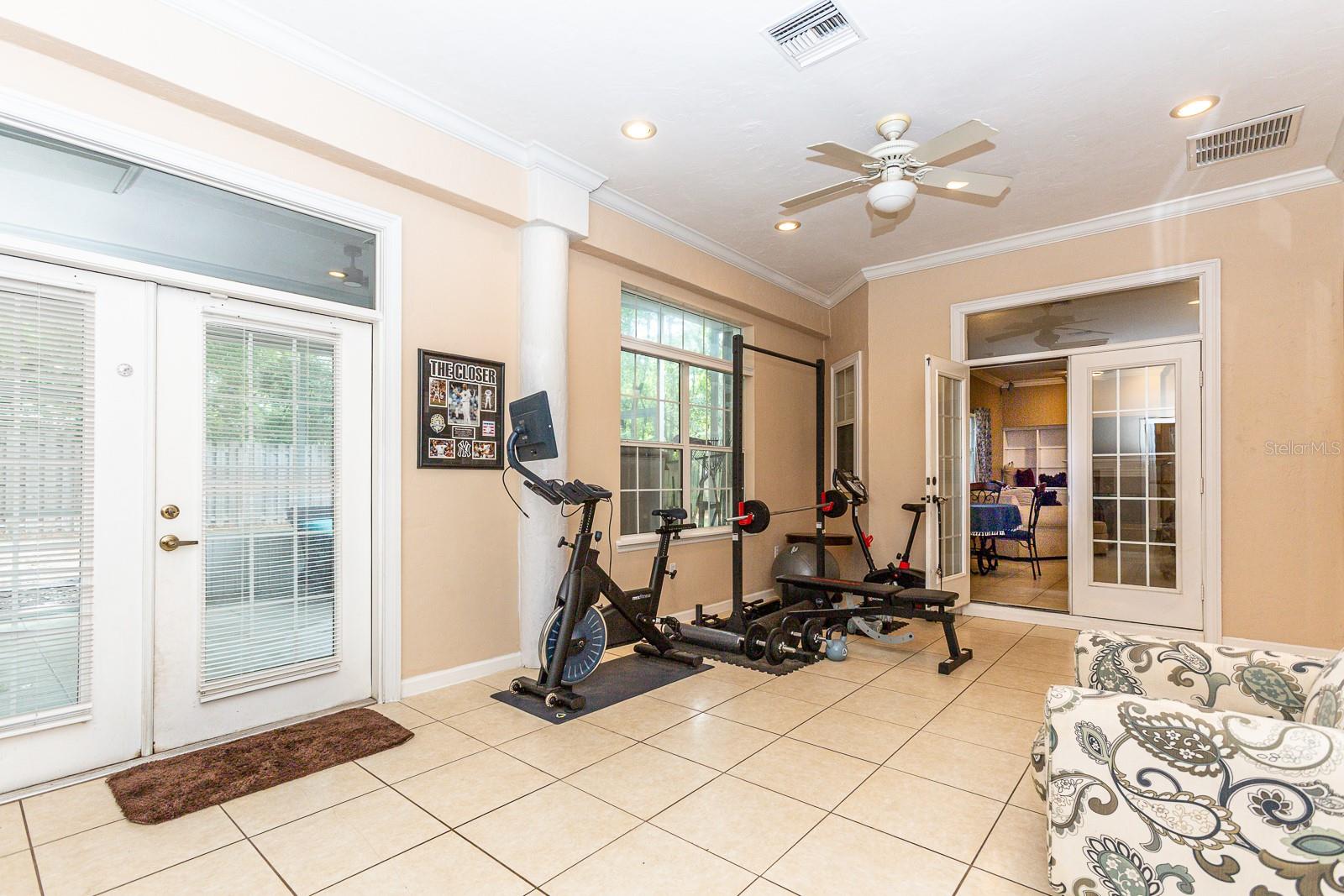 CHELSEA LANE - Residential