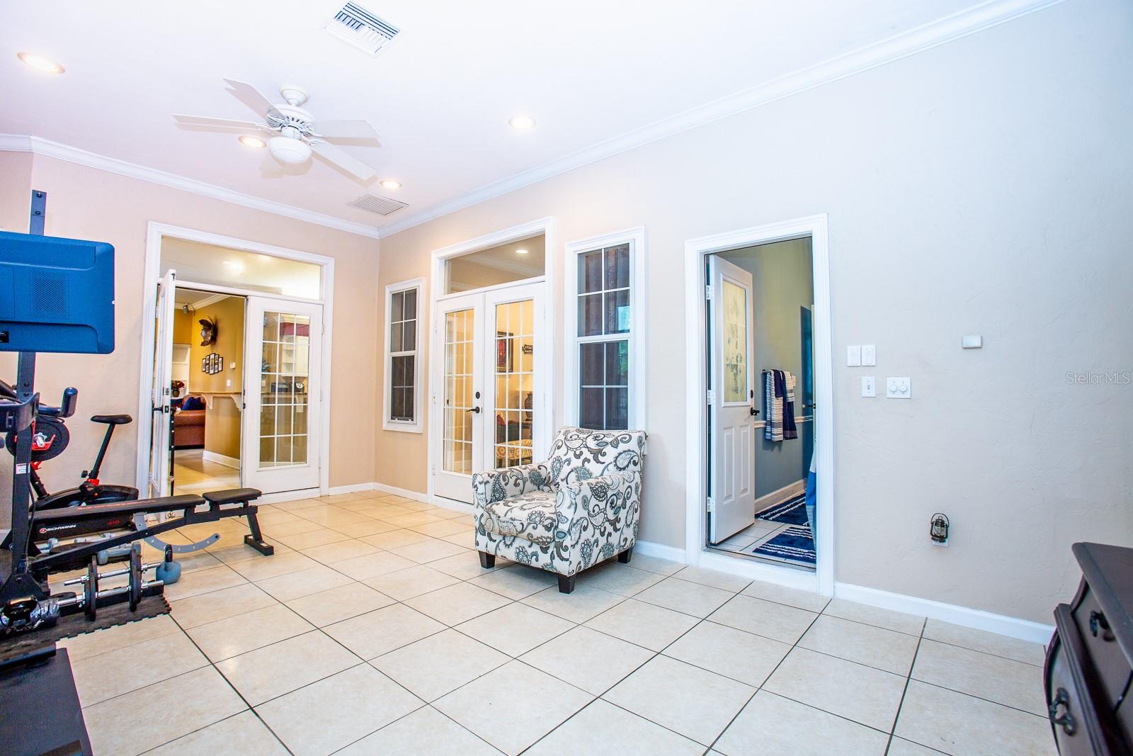 CHELSEA LANE - Residential