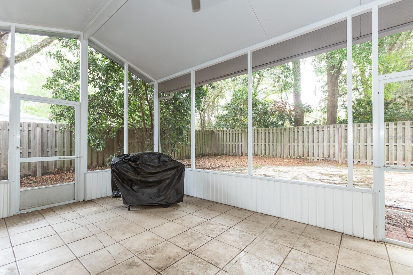 CHELSEA LANE - Residential