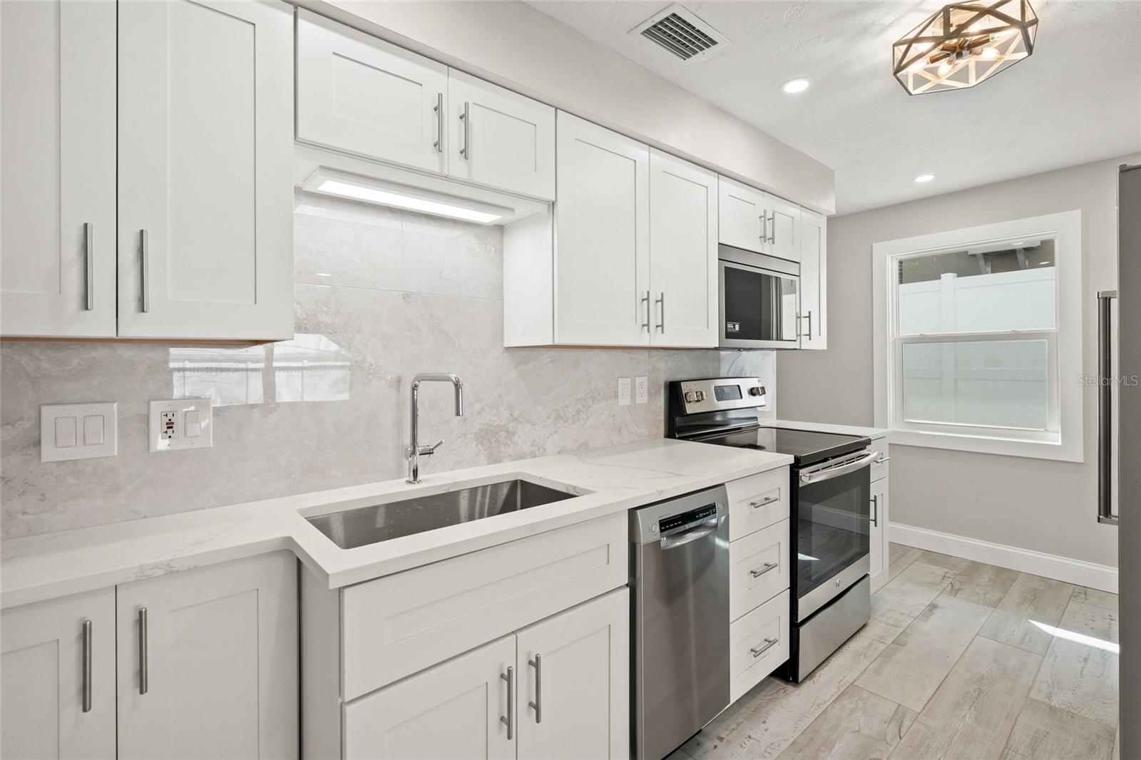 SECLUDED HARBOUR 02 - Residential