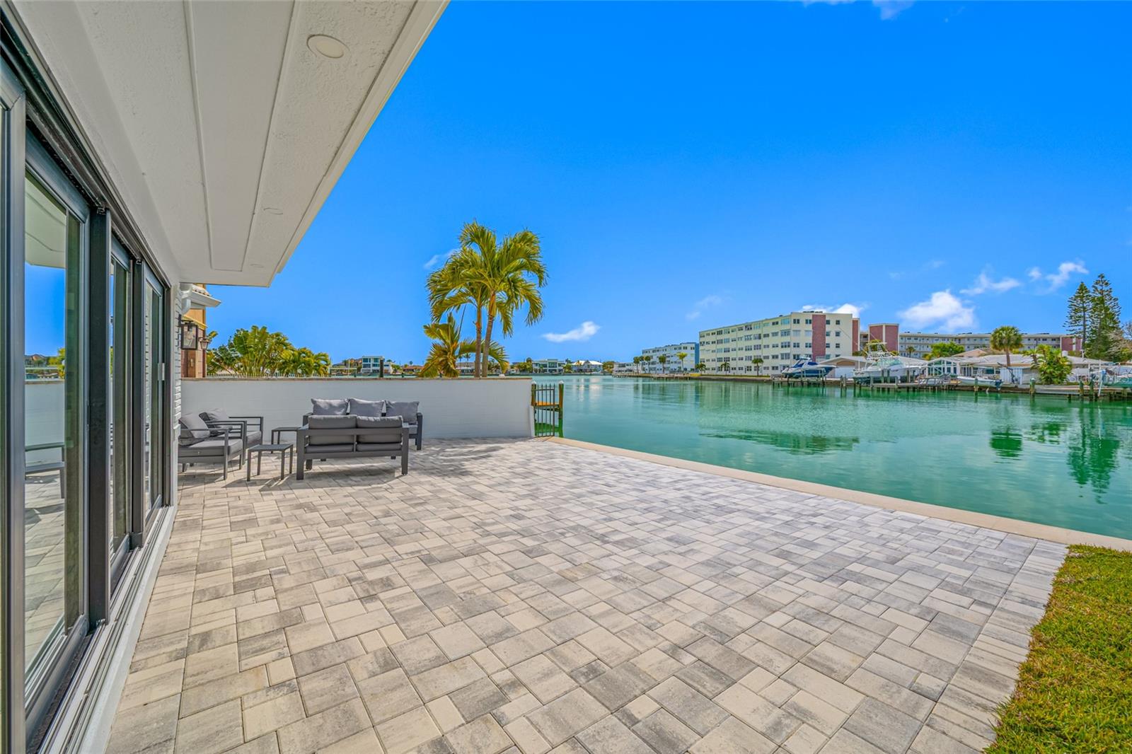 BAHIA SHORES 1ST ADD - Residential