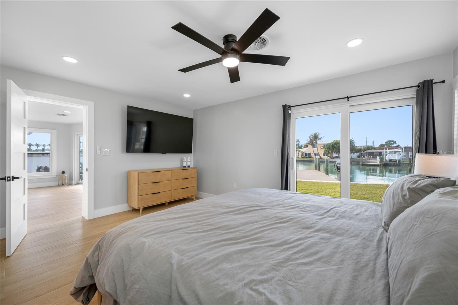 BAHIA SHORES 1ST ADD - Residential