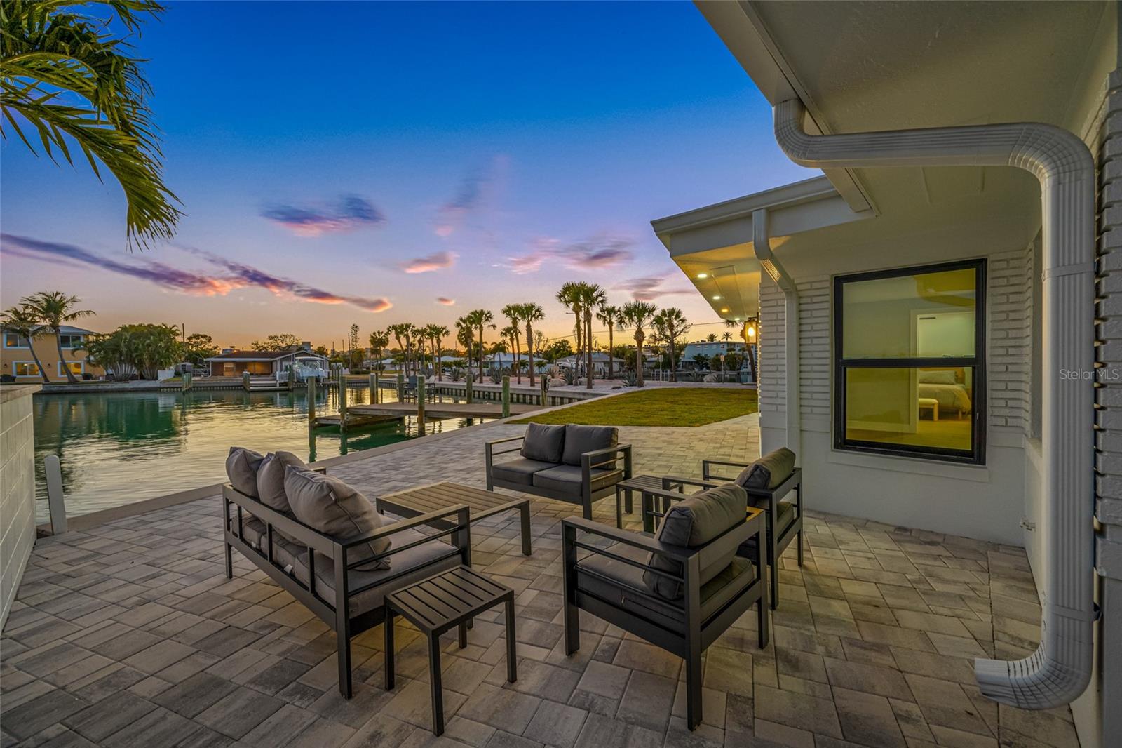 BAHIA SHORES 1ST ADD - Residential