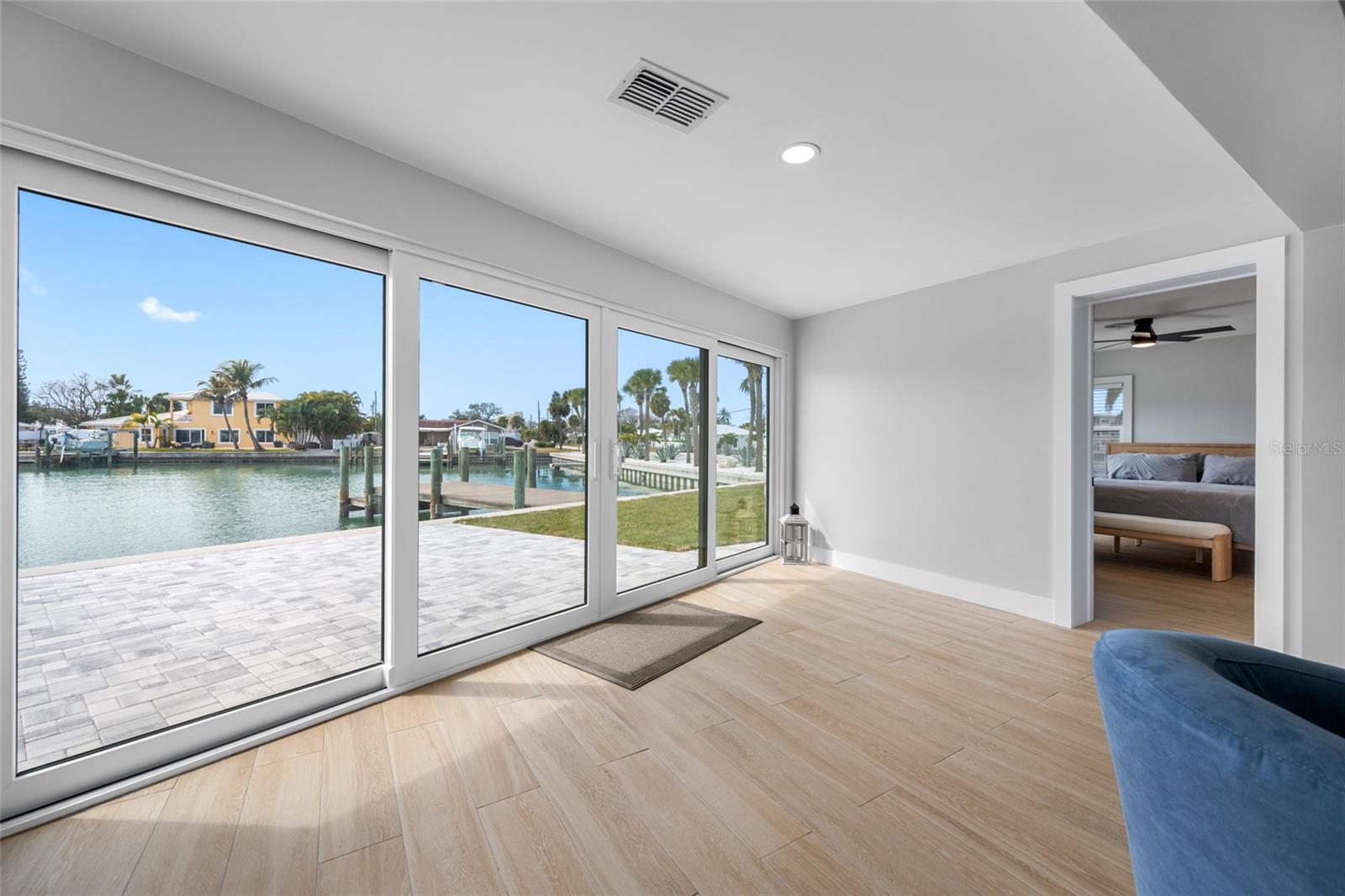 BAHIA SHORES 1ST ADD - Residential