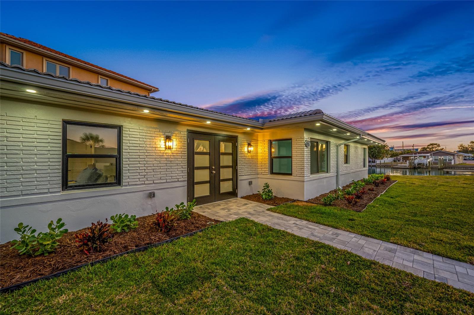 BAHIA SHORES 1ST ADD - Residential