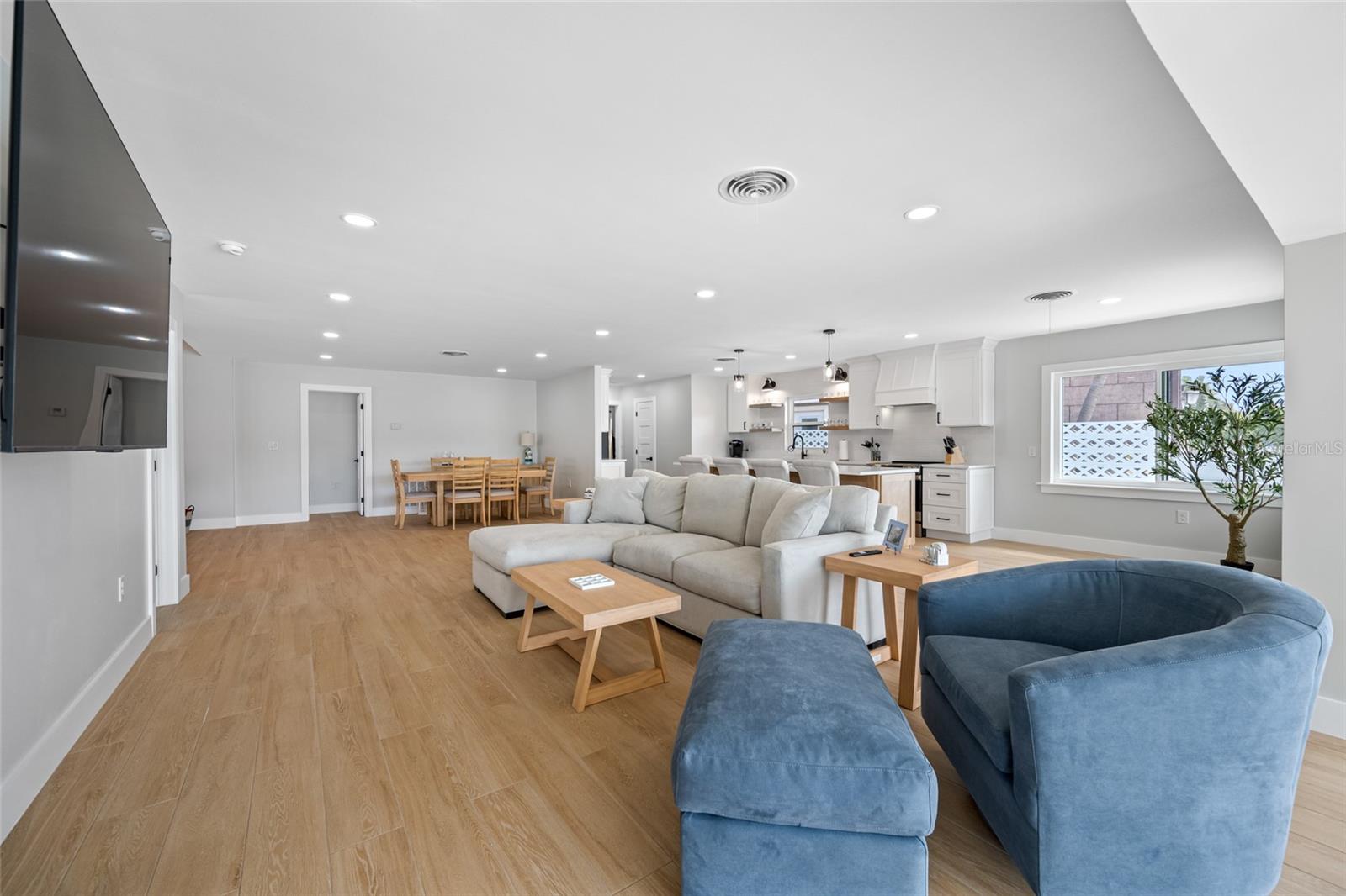 BAHIA SHORES 1ST ADD - Residential