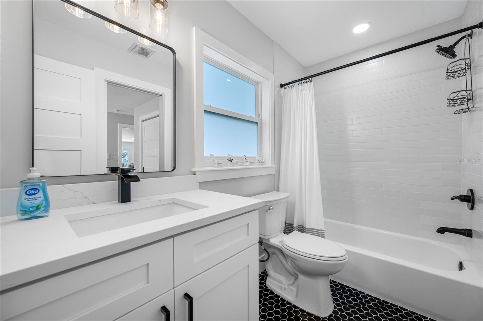 BAHIA SHORES 1ST ADD - Residential